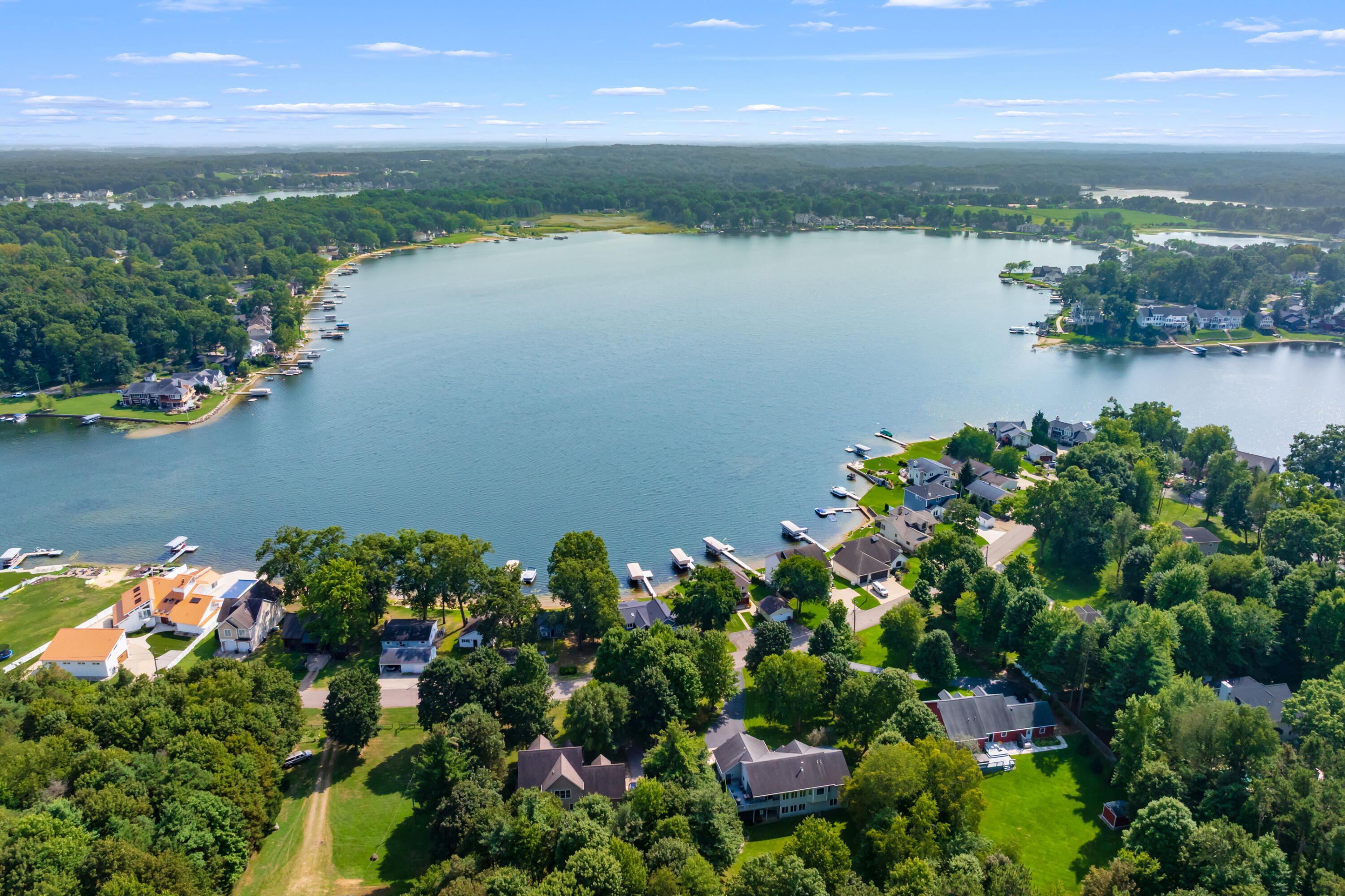 1078 N Eagle Lake Drive Kalamazoo MI 49009