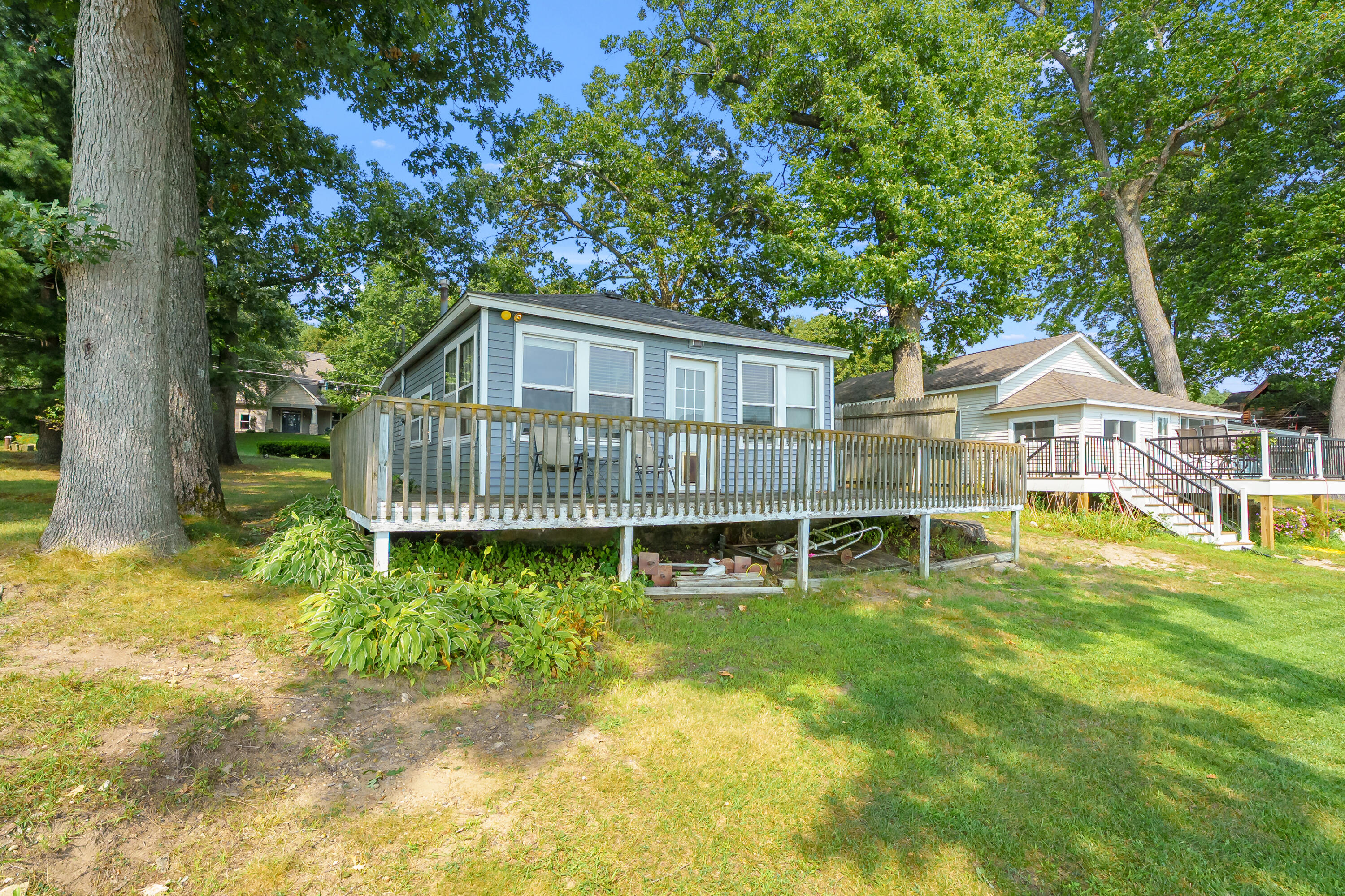 1078 N Eagle Lake Drive Kalamazoo MI 49009