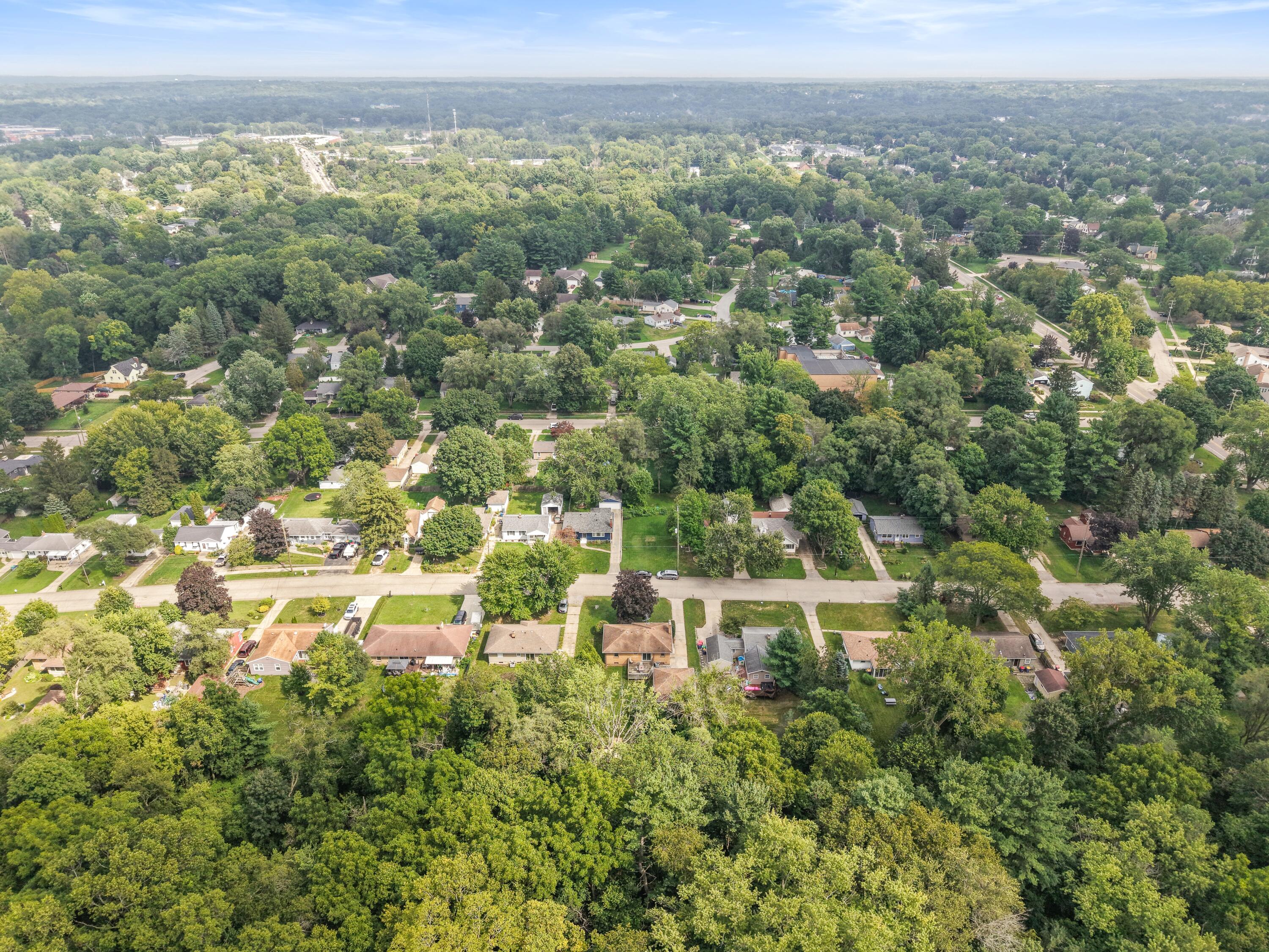 2855 Gerald Avenue NE Grand Rapids MI 49505