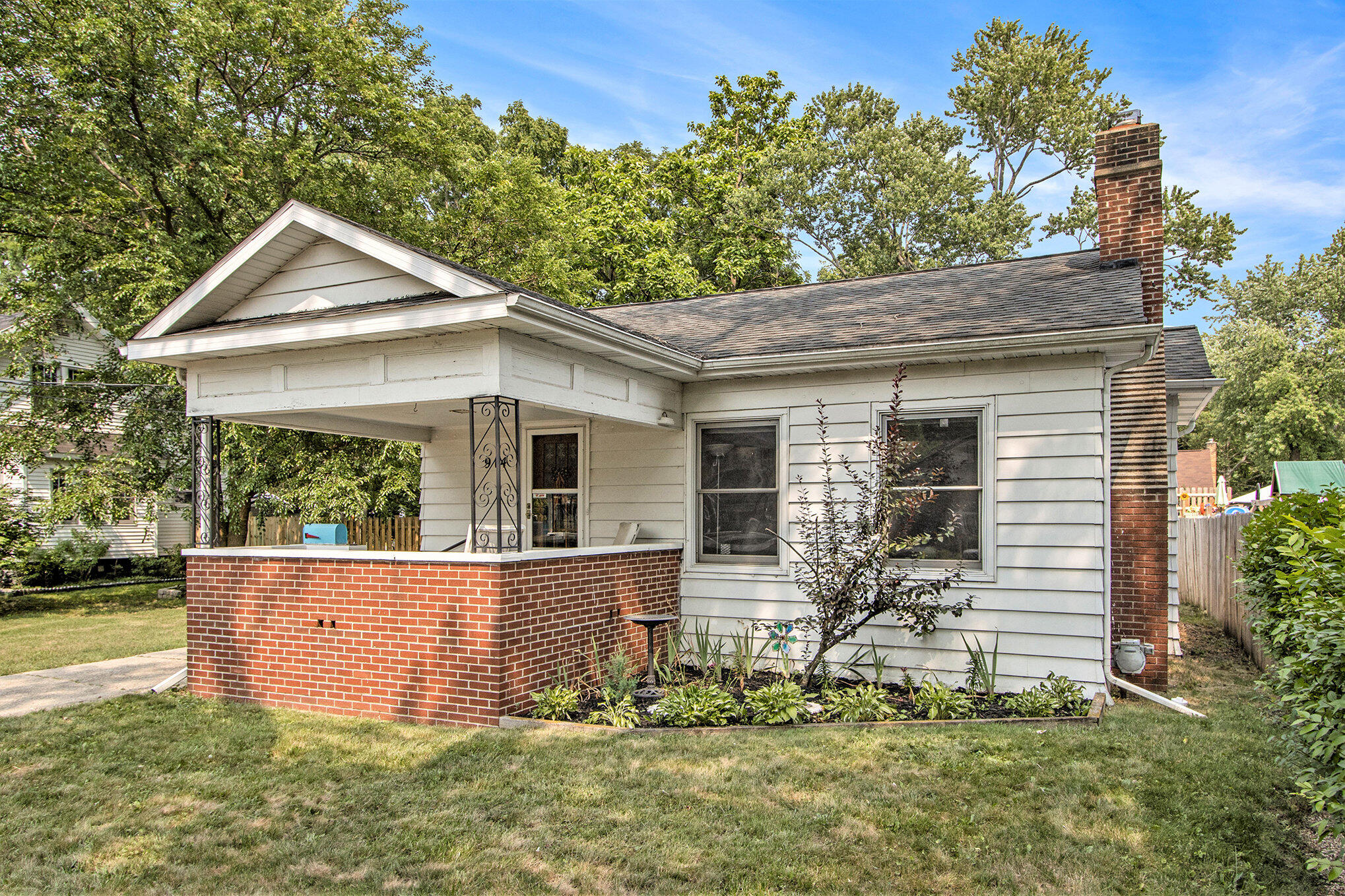 914 Dayton Avenue Kalamazoo MI 49048
