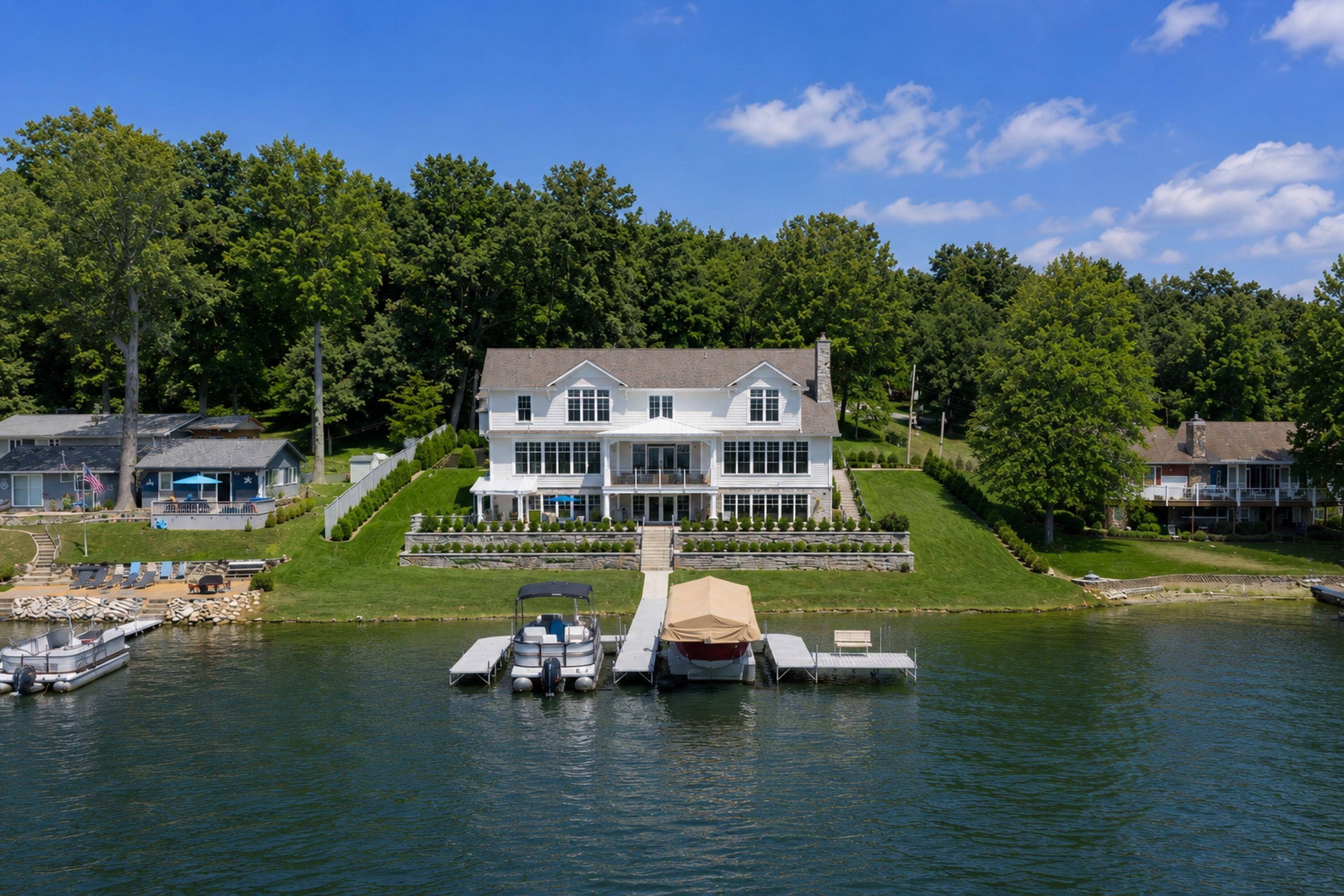 92904 County Road 690 Dowagiac MI 49047