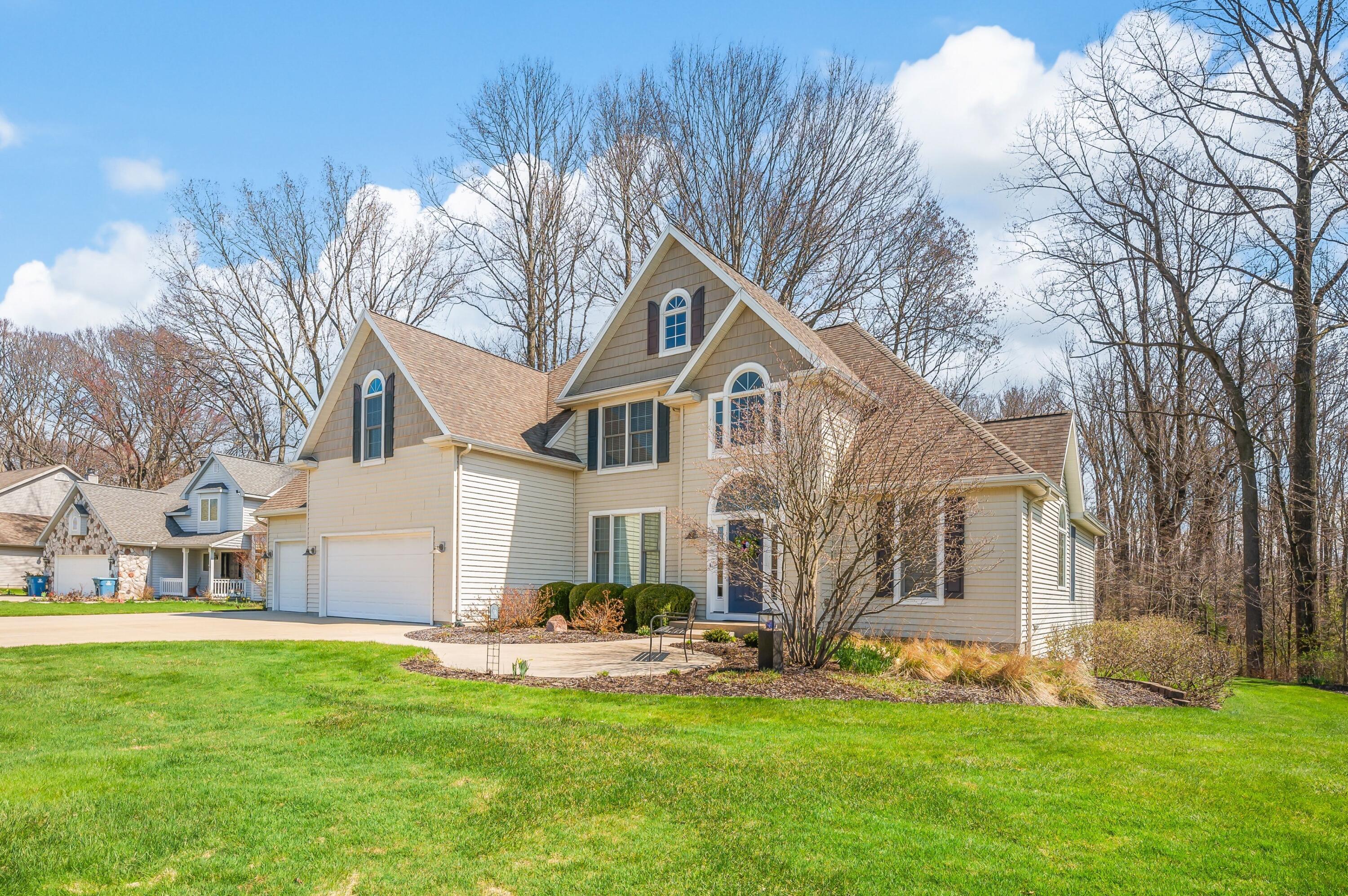 2755 Southfork Drive Stevensville MI 49127