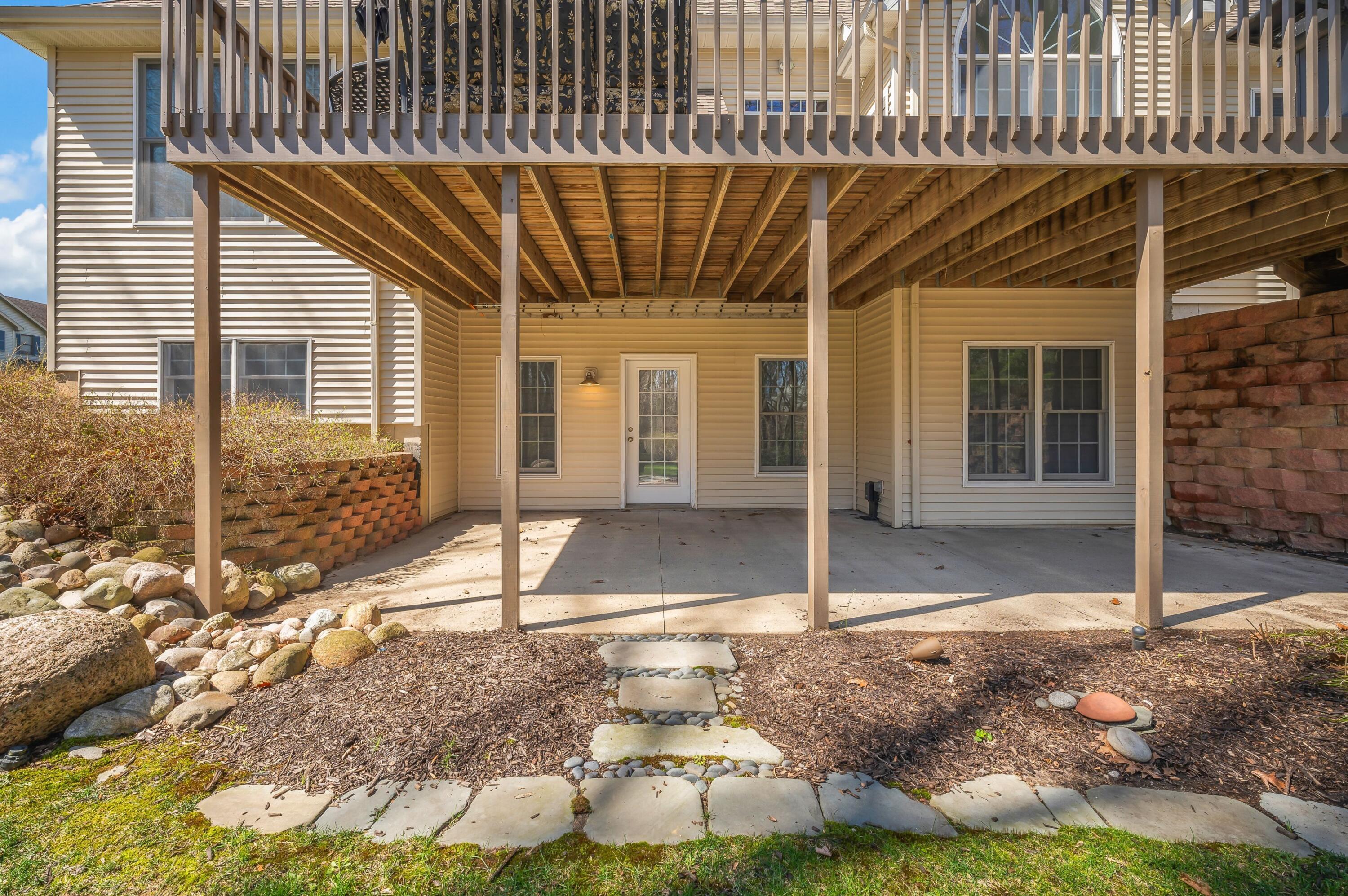 2755 Southfork Drive Stevensville MI 49127