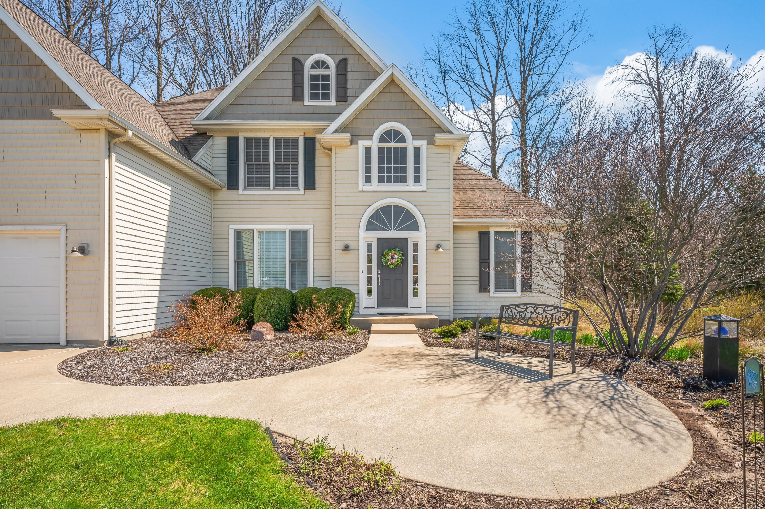 2755 Southfork Drive Stevensville MI 49127