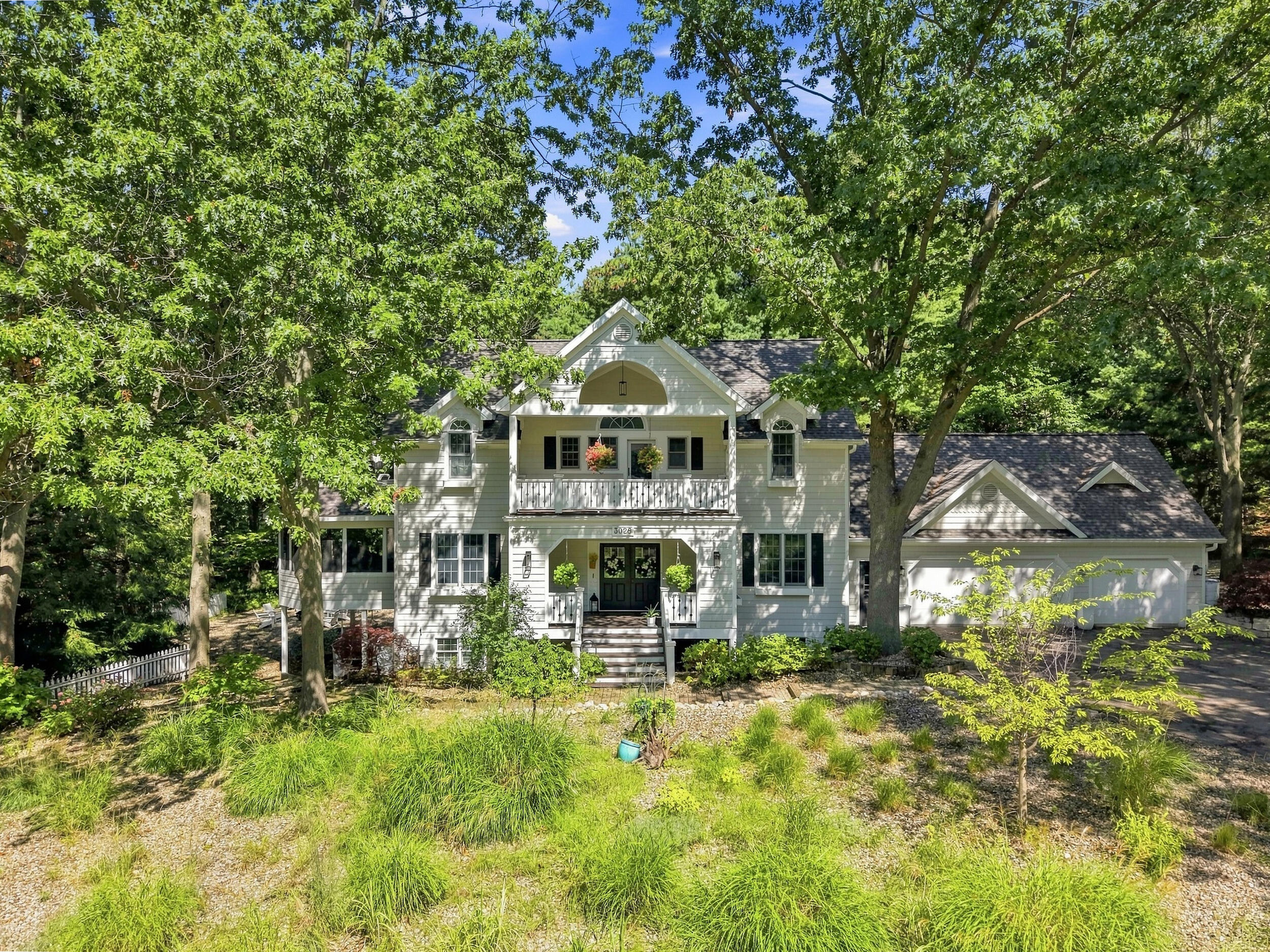 3029 Dunes Valley Path Stevensville MI 49127