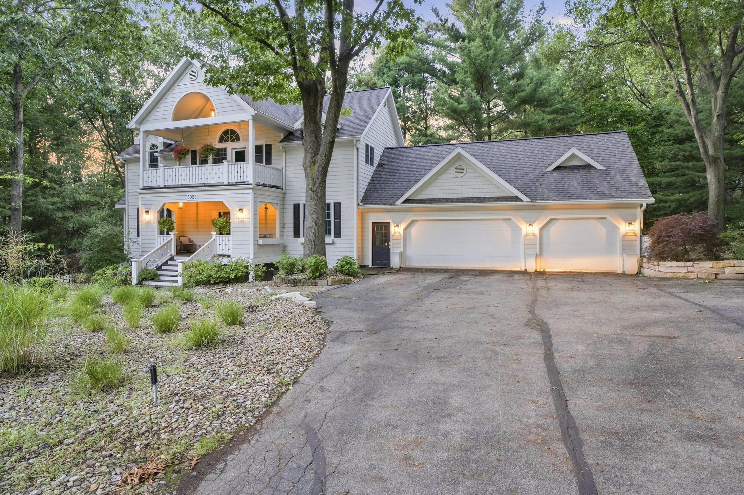 3029 Dunes Valley Path Stevensville MI 49127