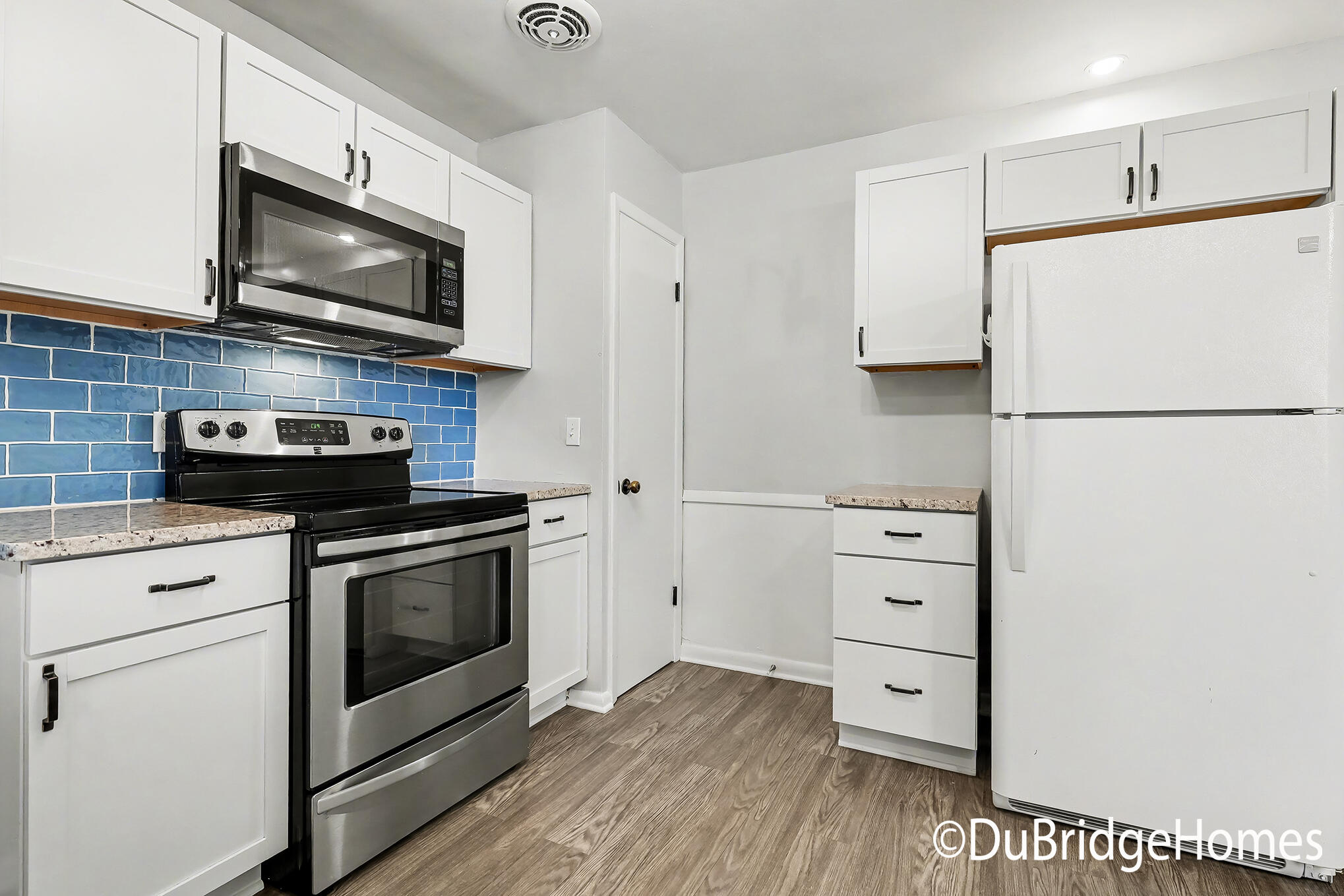 1936 Orchard Lane NE Grand Rapids MI 49505