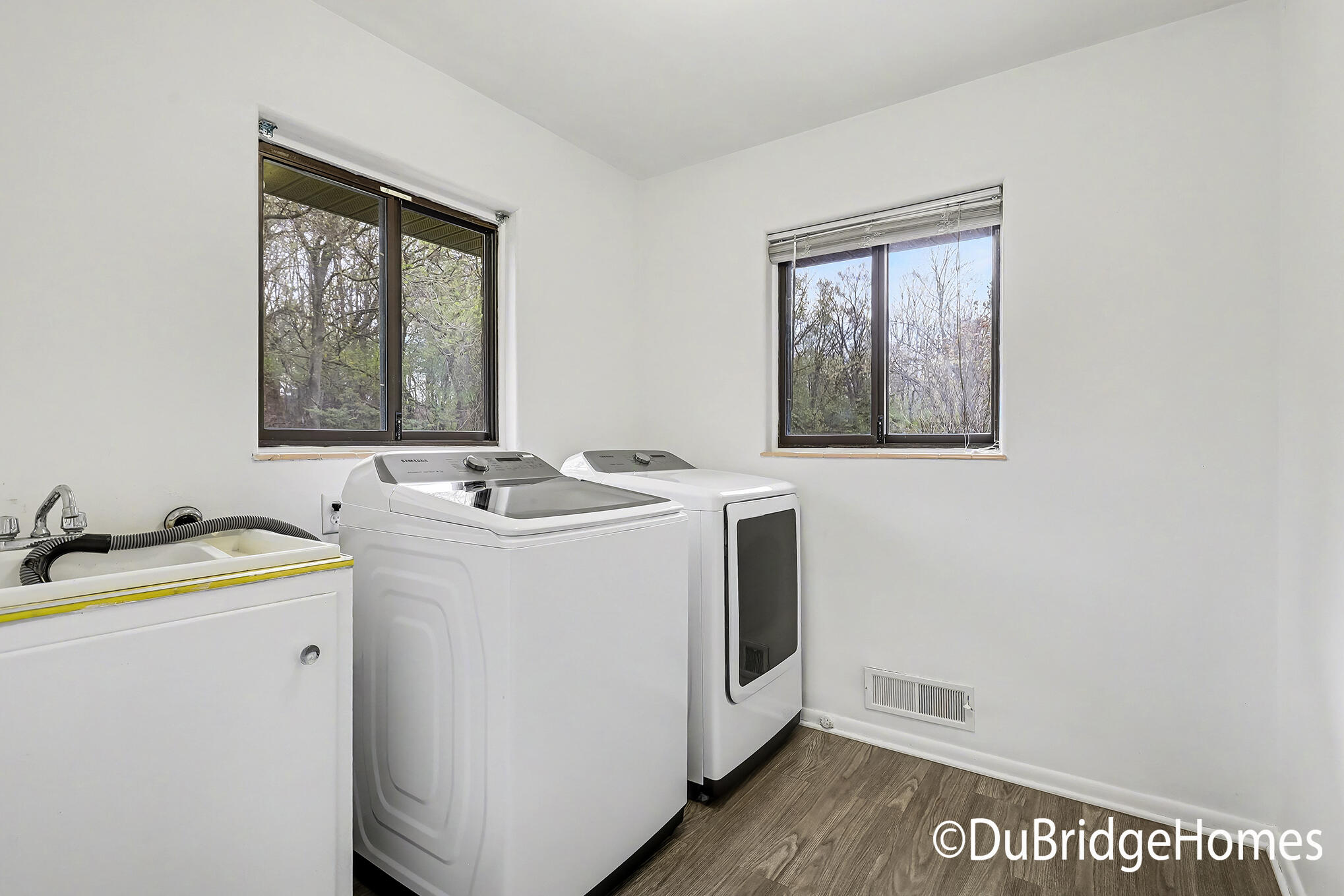 1936 Orchard Lane NE Grand Rapids MI 49505