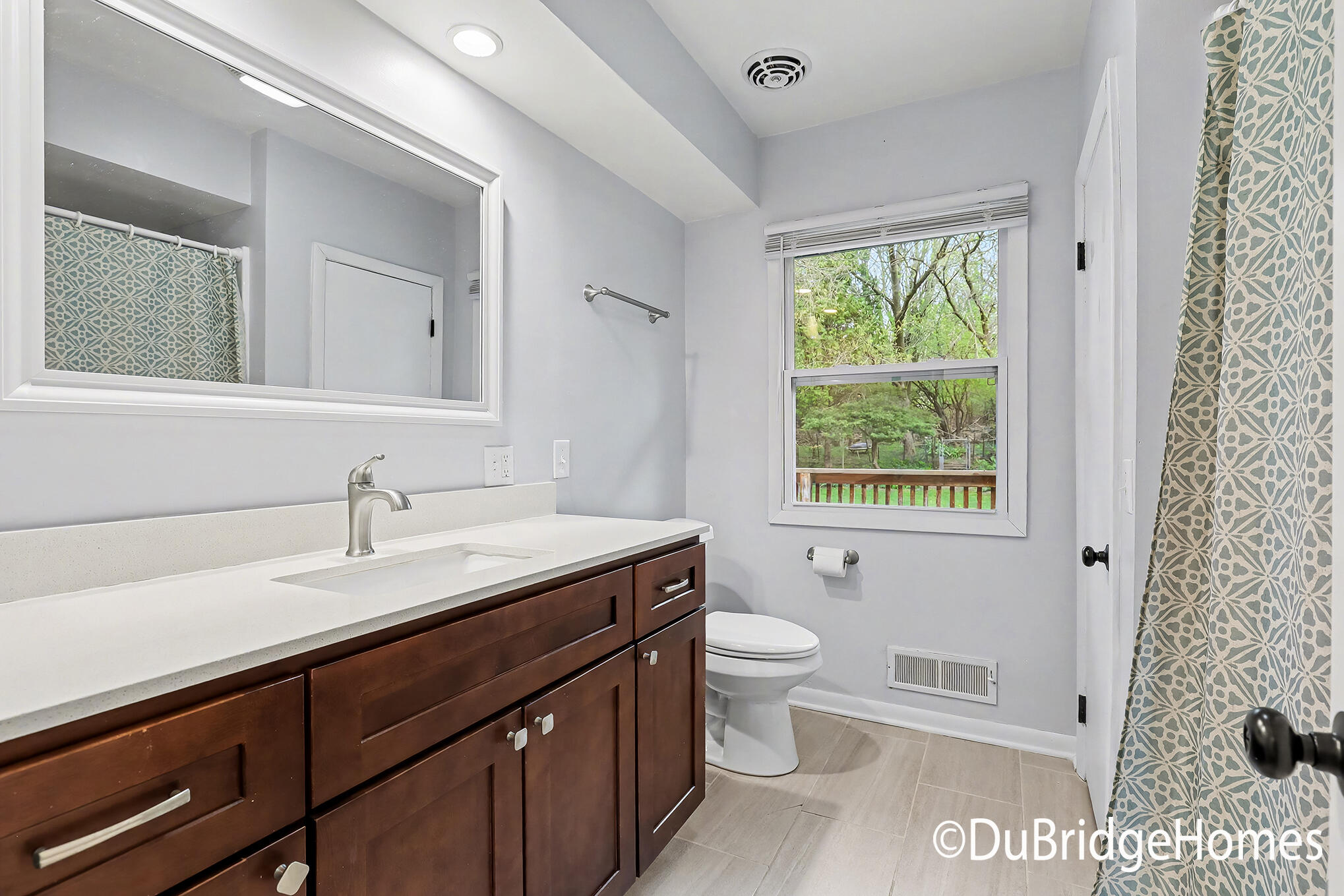 1936 Orchard Lane NE Grand Rapids MI 49505