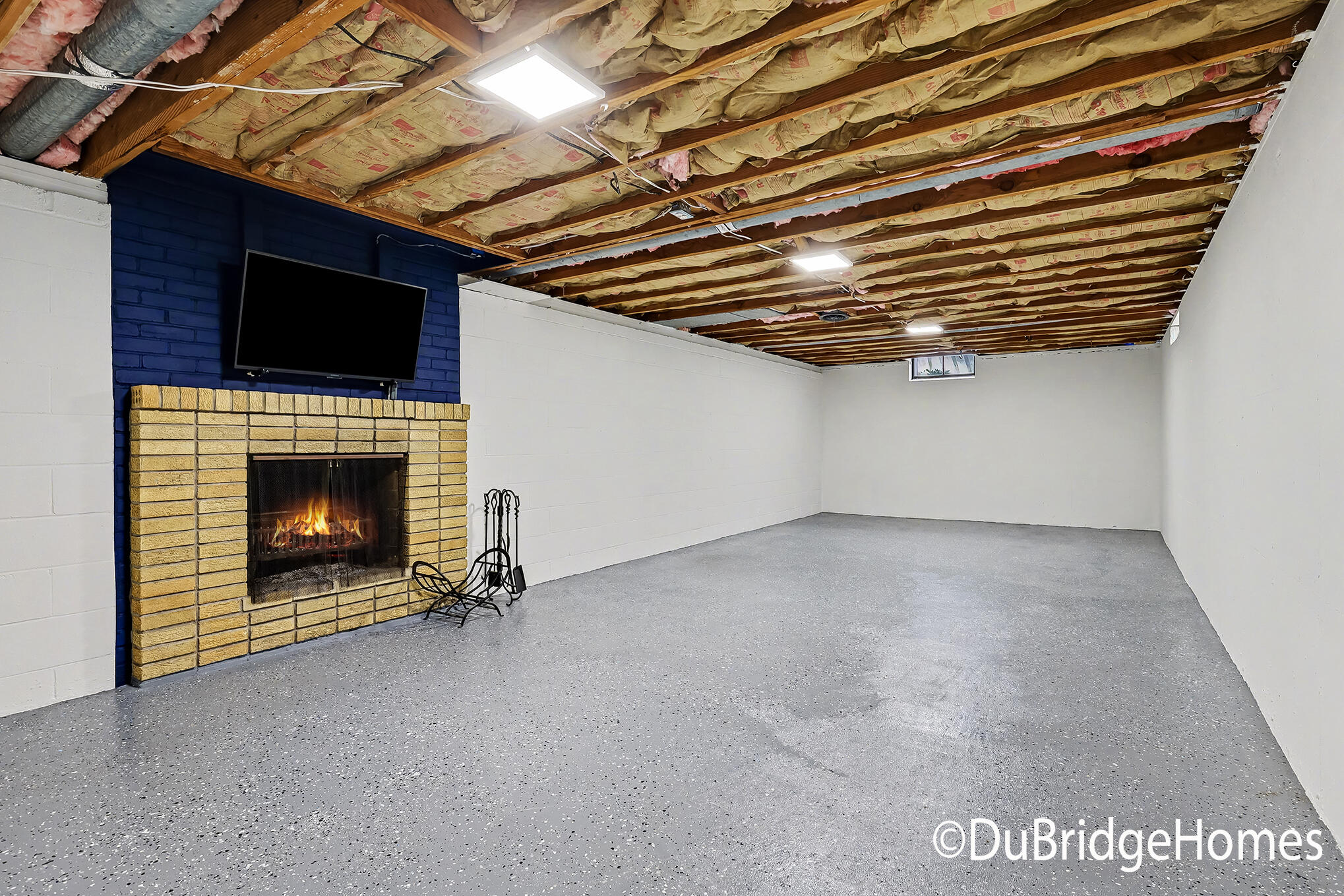 1936 Orchard Lane NE Grand Rapids MI 49505