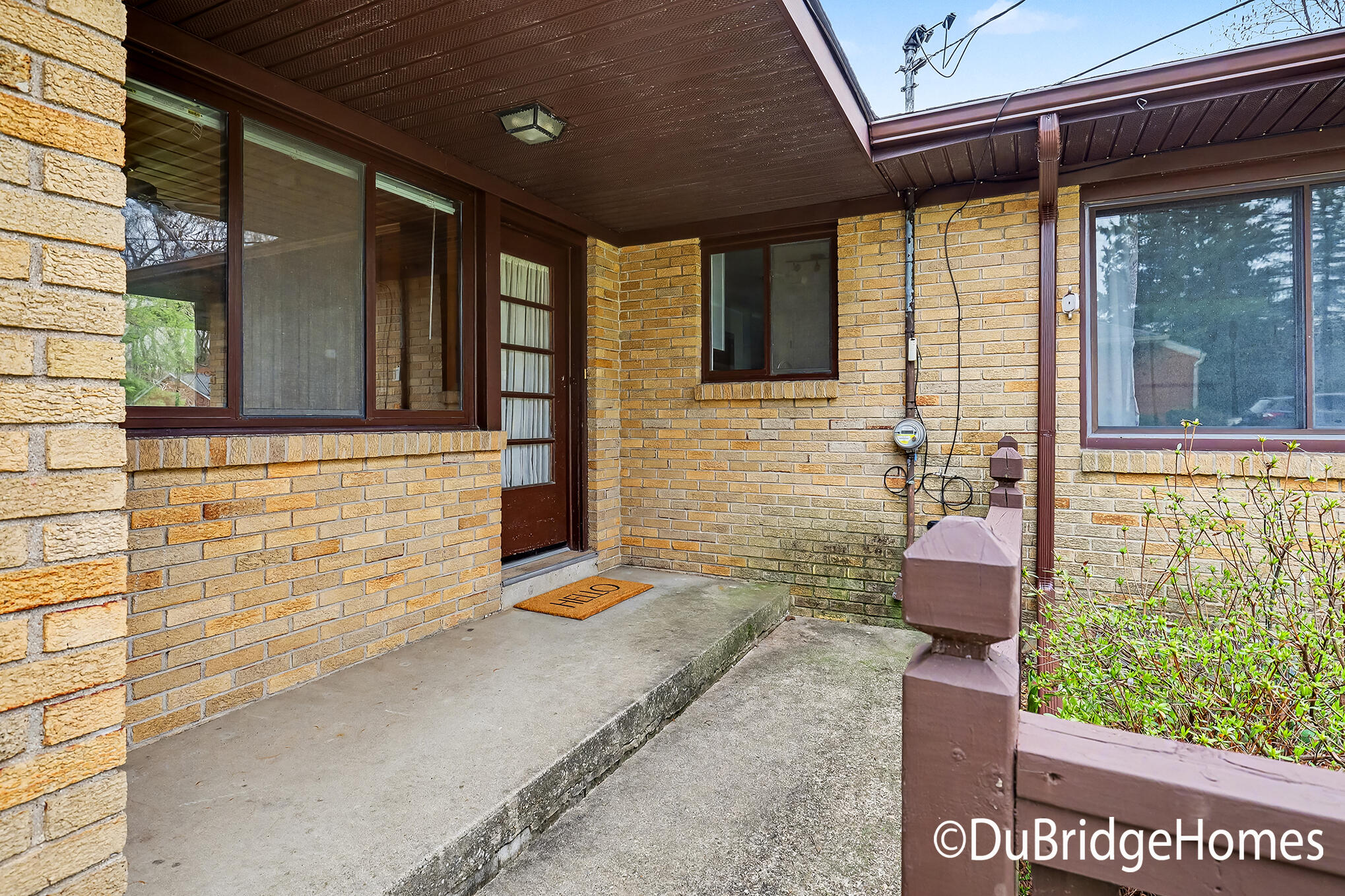 1936 Orchard Lane NE Grand Rapids MI 49505
