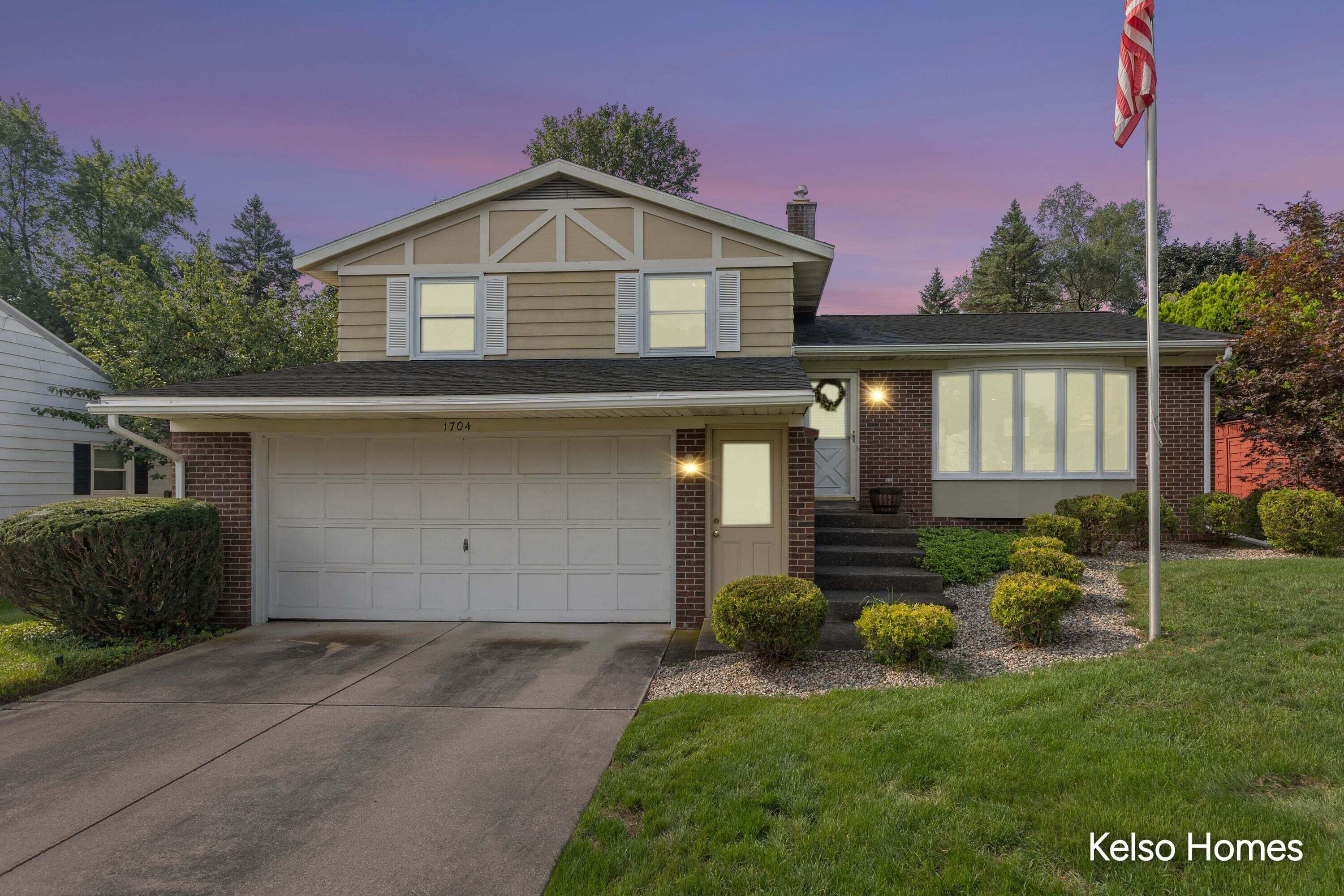 1704 Millbank Street SE Grand Rapids MI 49508