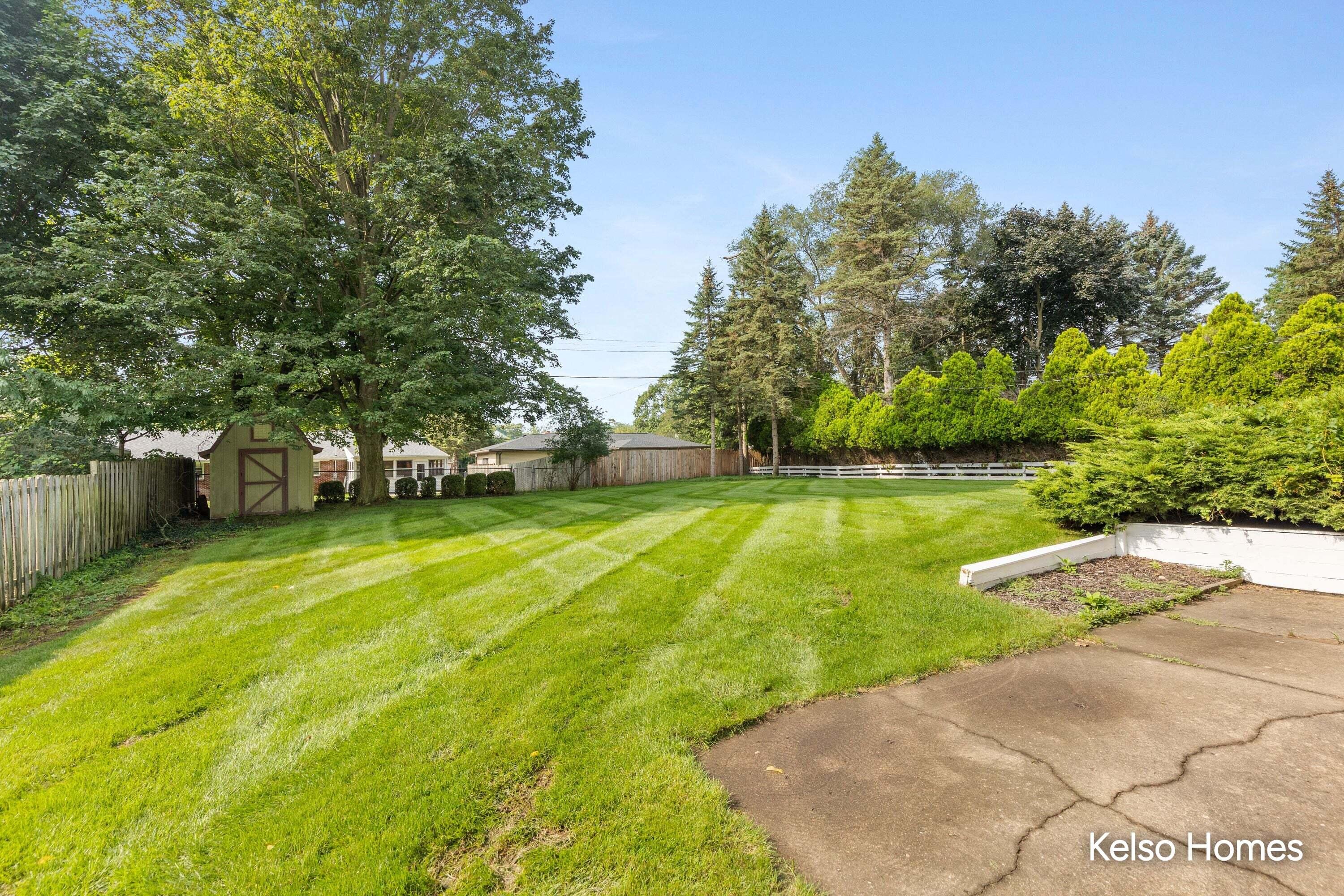 1704 Millbank Street SE Grand Rapids MI 49508
