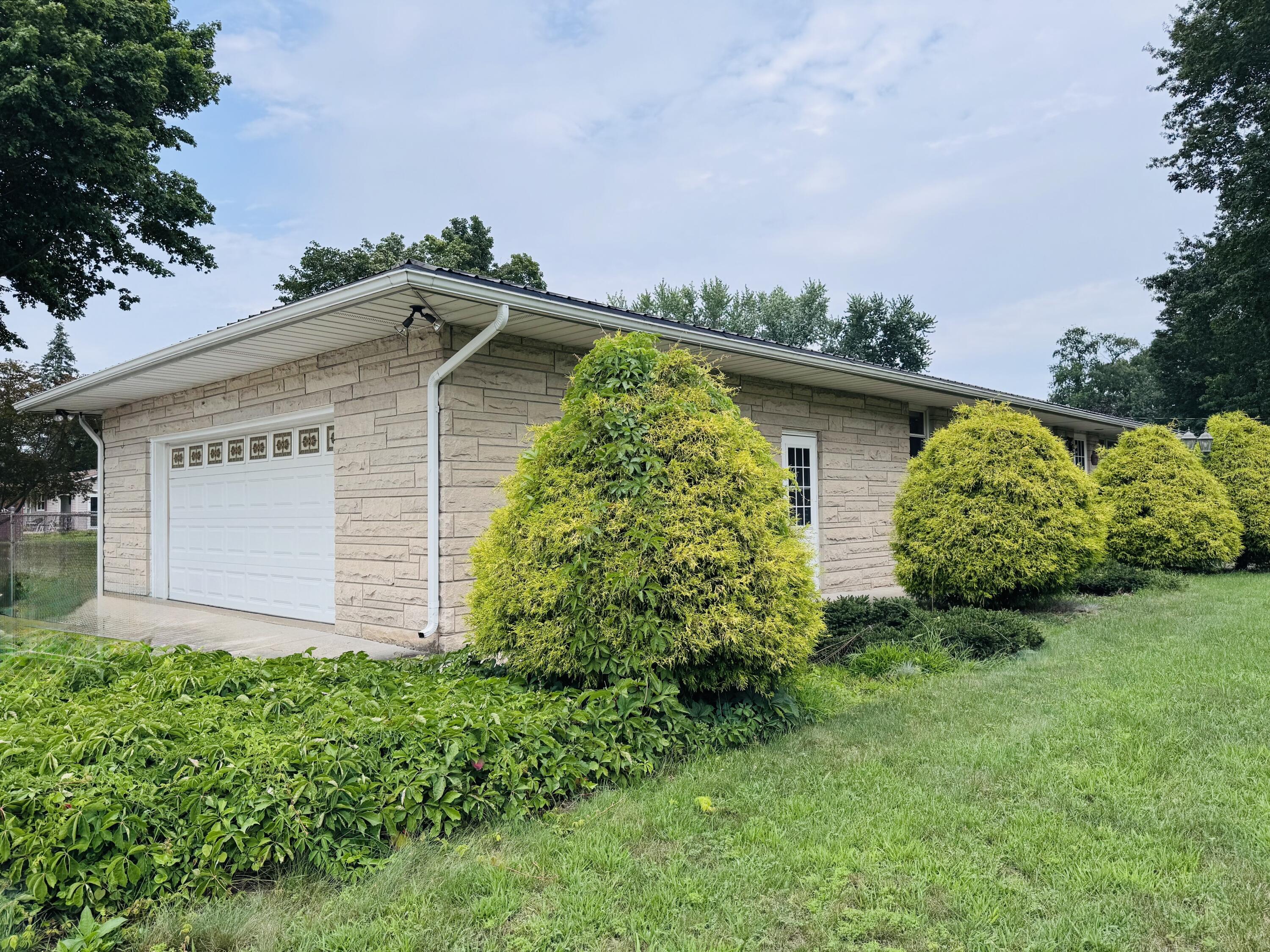 2575 Huntly Road Niles MI 49120
