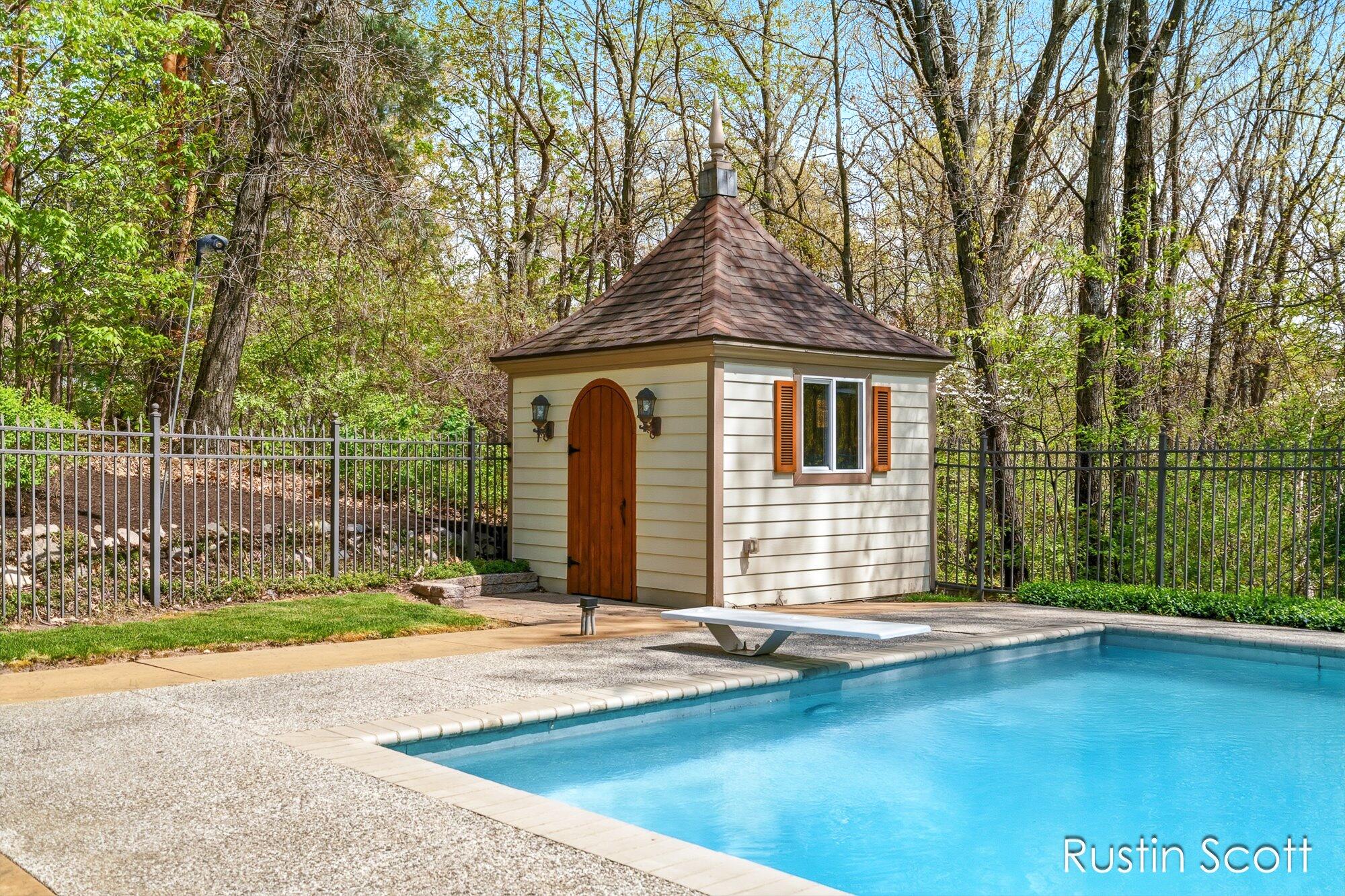 4410 Mystic Ridge Court NE Grand Rapids MI 49525