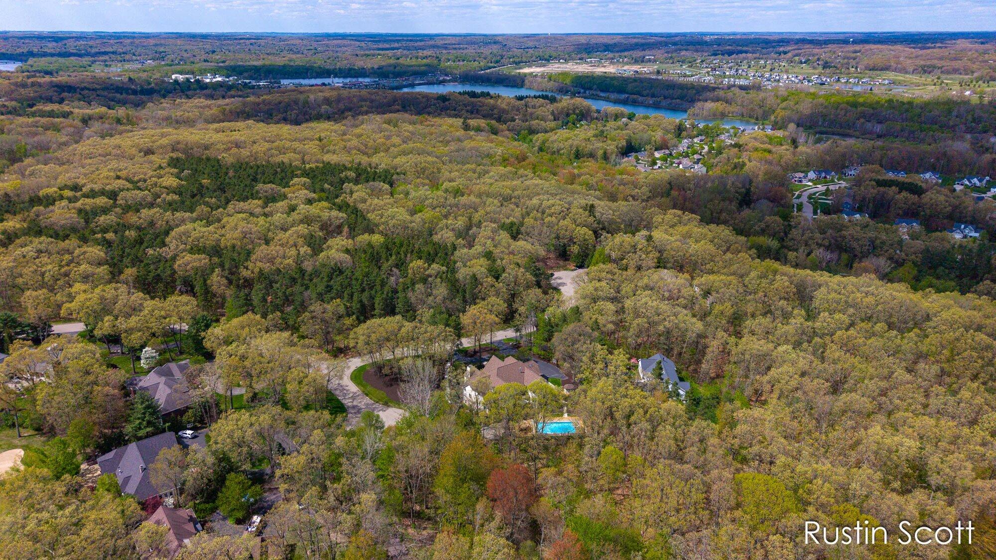 4410 Mystic Ridge Court NE Grand Rapids MI 49525