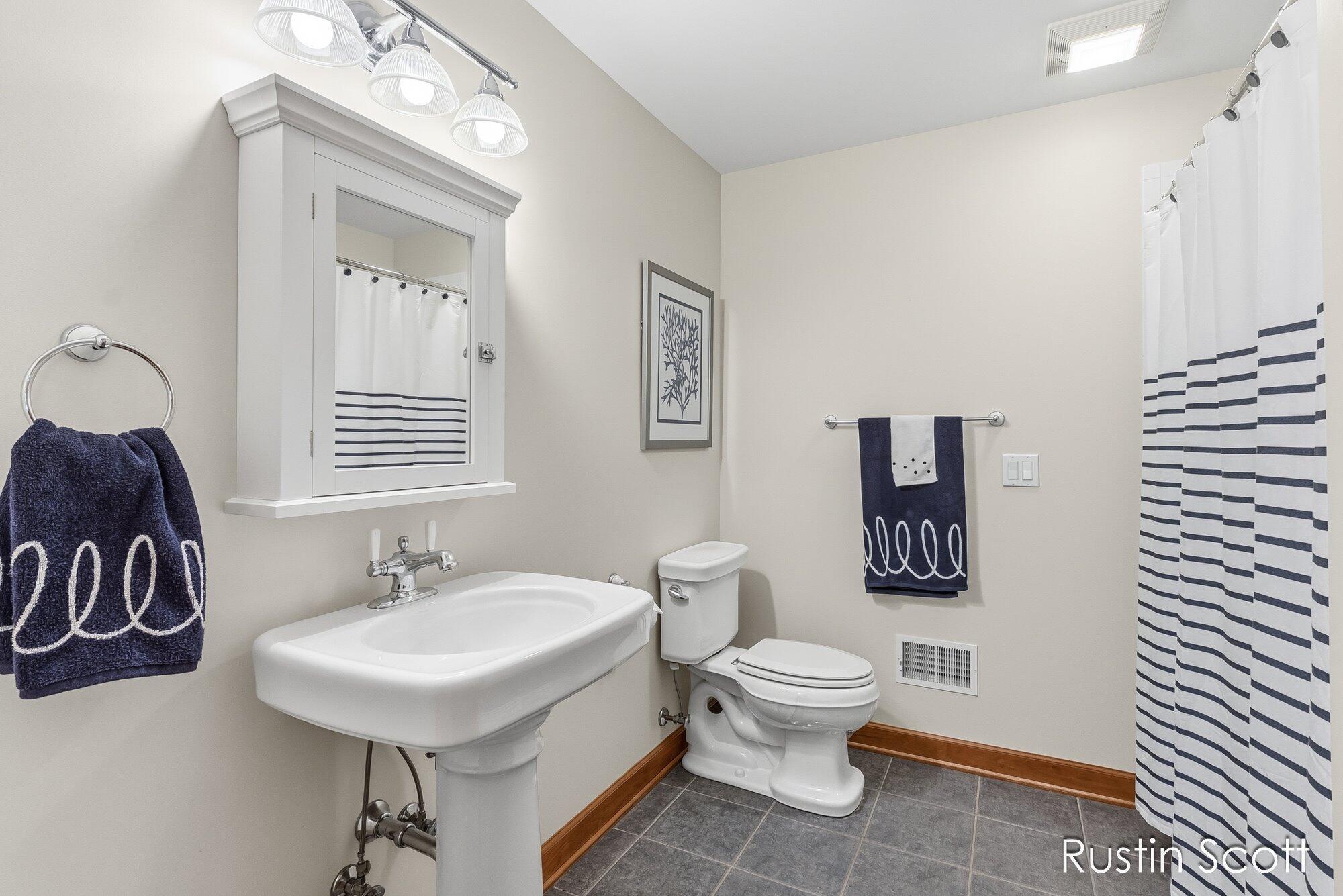 4410 Mystic Ridge Court NE Grand Rapids MI 49525