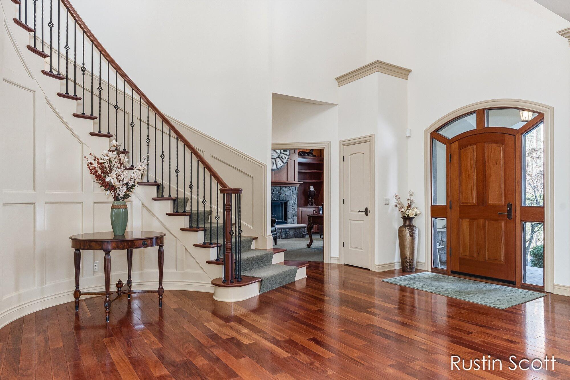 4410 Mystic Ridge Court NE Grand Rapids MI 49525