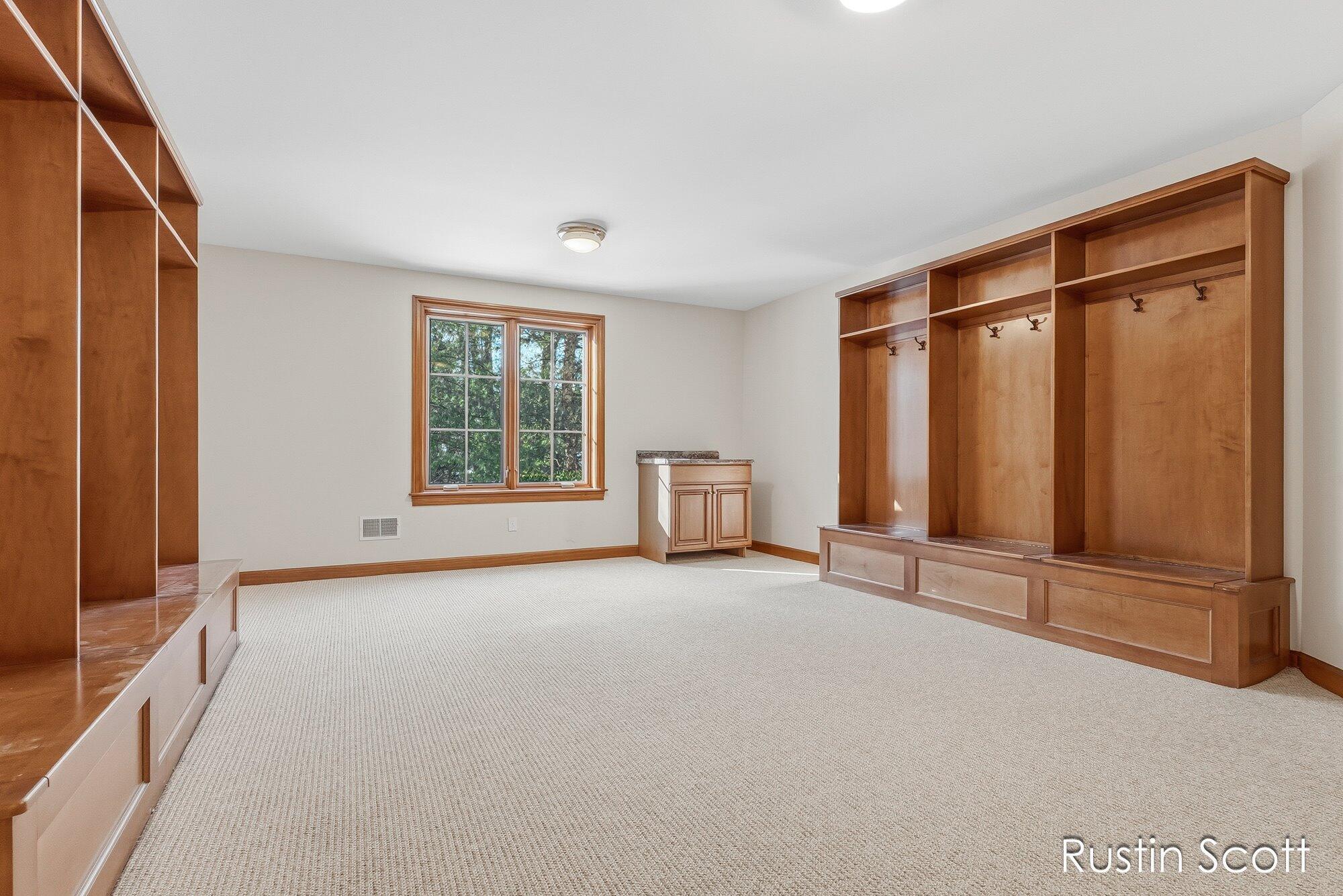 4410 Mystic Ridge Court NE Grand Rapids MI 49525