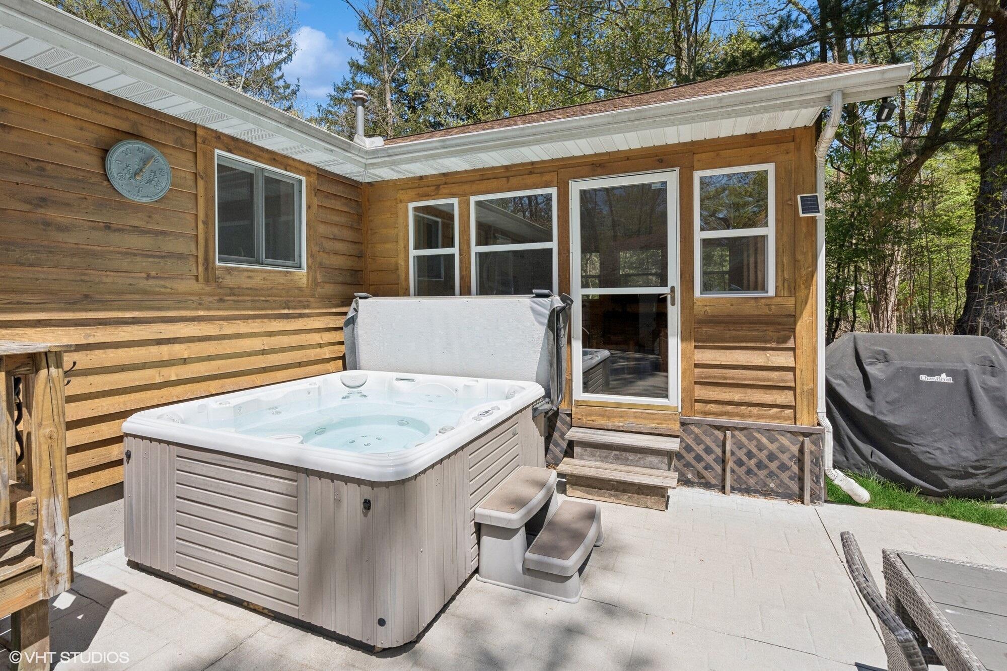 6490 E Chikaming Sawyer MI 49125