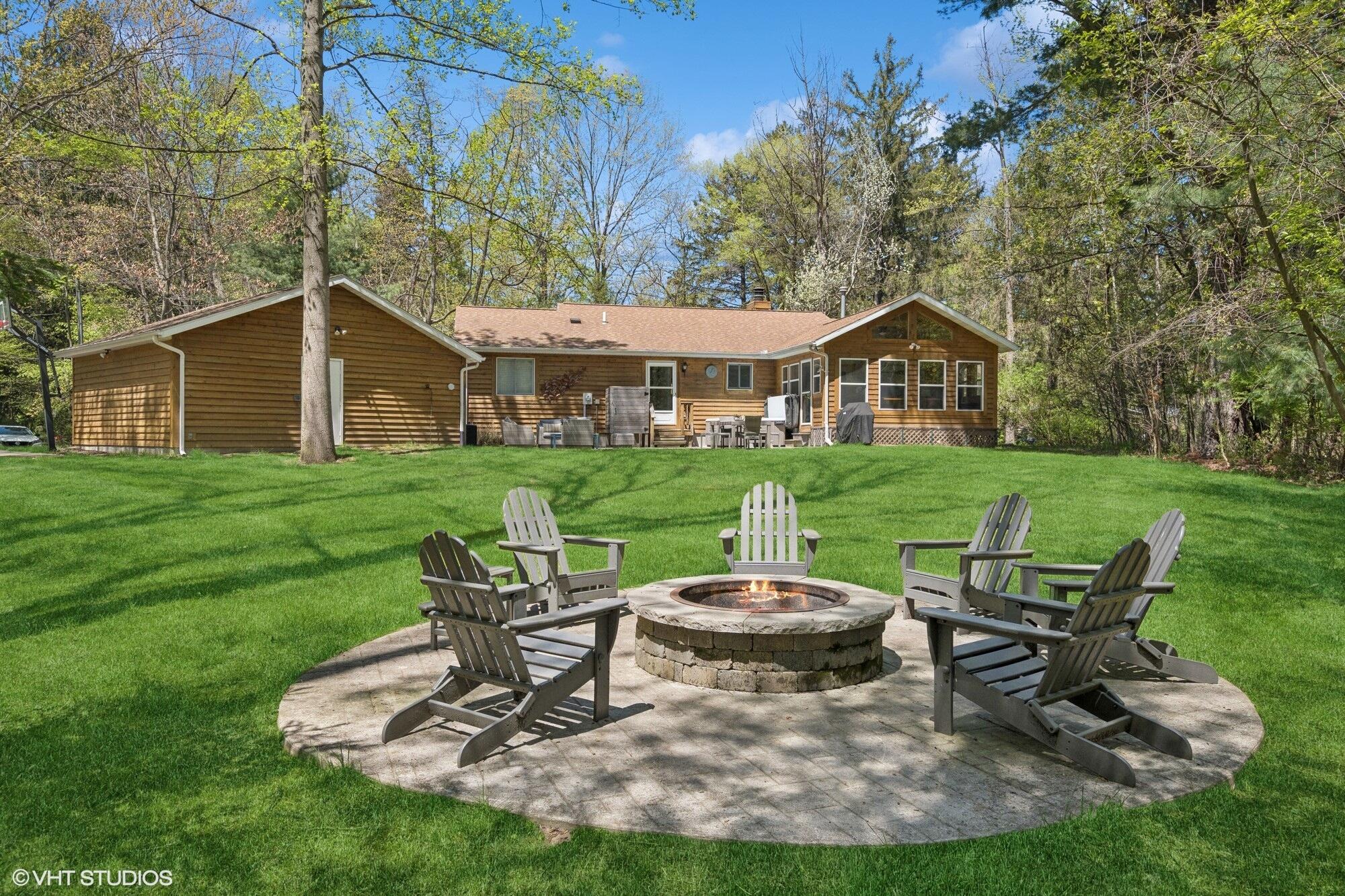6490 E Chikaming Sawyer MI 49125