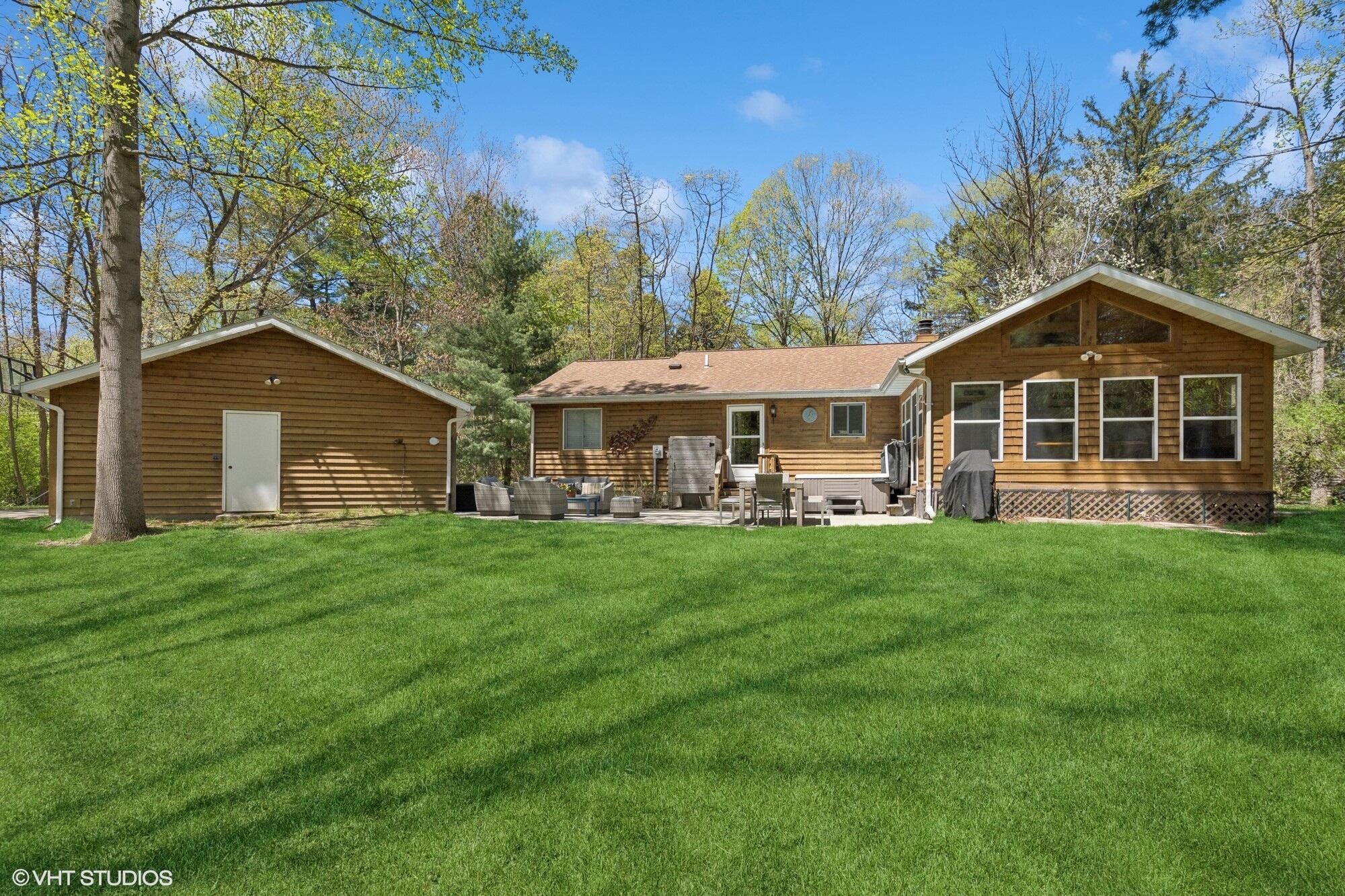6490 E Chikaming Sawyer MI 49125