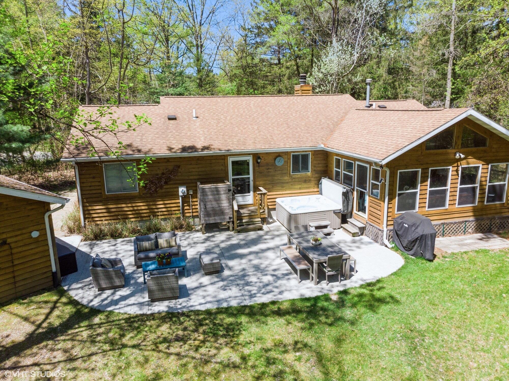 6490 E Chikaming Sawyer MI 49125