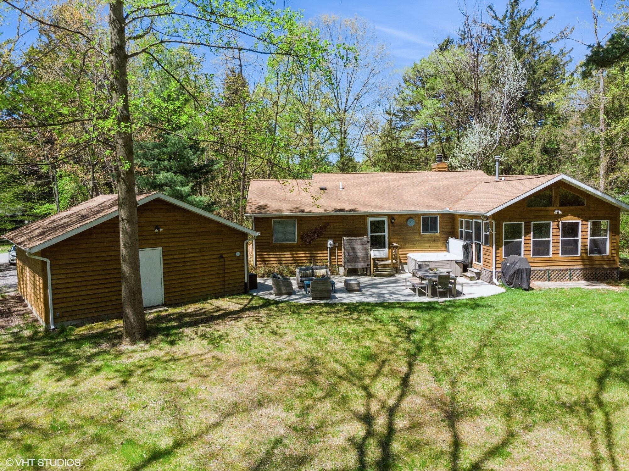 6490 E Chikaming Sawyer MI 49125