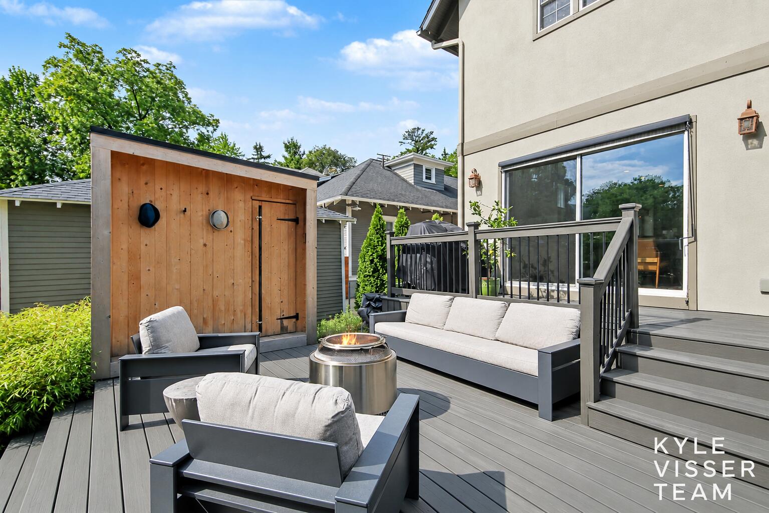 560 Laurel Avenue SE East Grand Rapids MI 49506