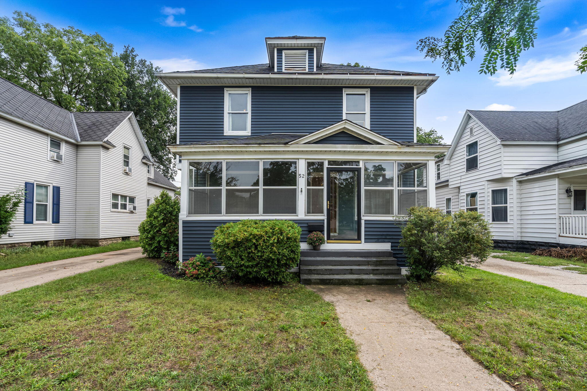 52 W 17th Street Holland MI 49423