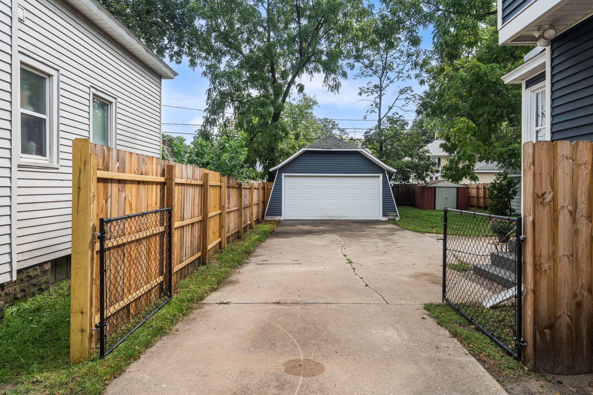 52 W 17th Street Holland MI 49423