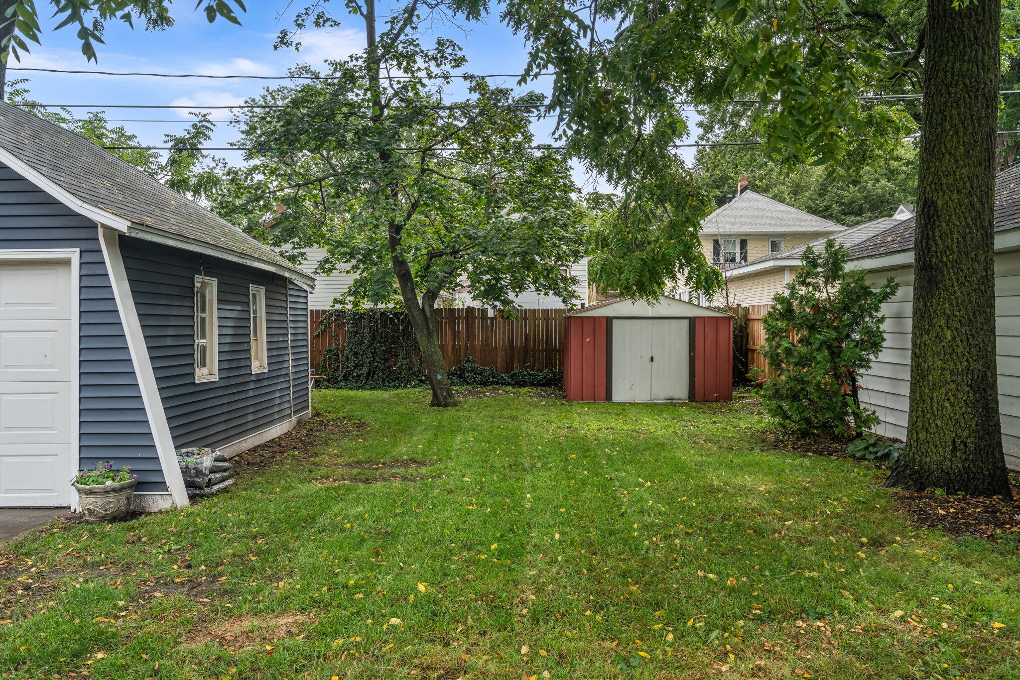 52 W 17th Street Holland MI 49423