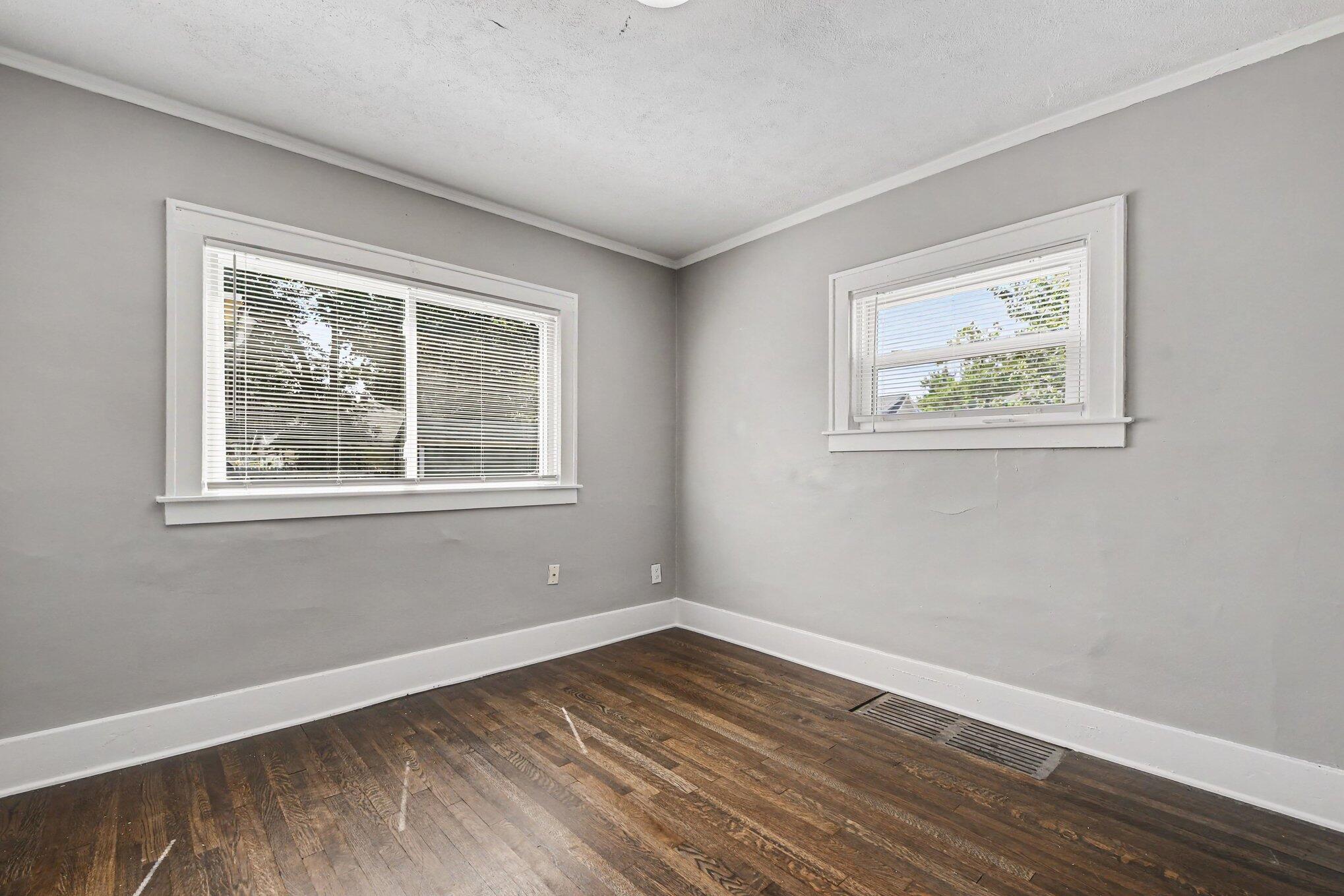 1735 Kalamazoo Avenue SE Grand Rapids MI 49507