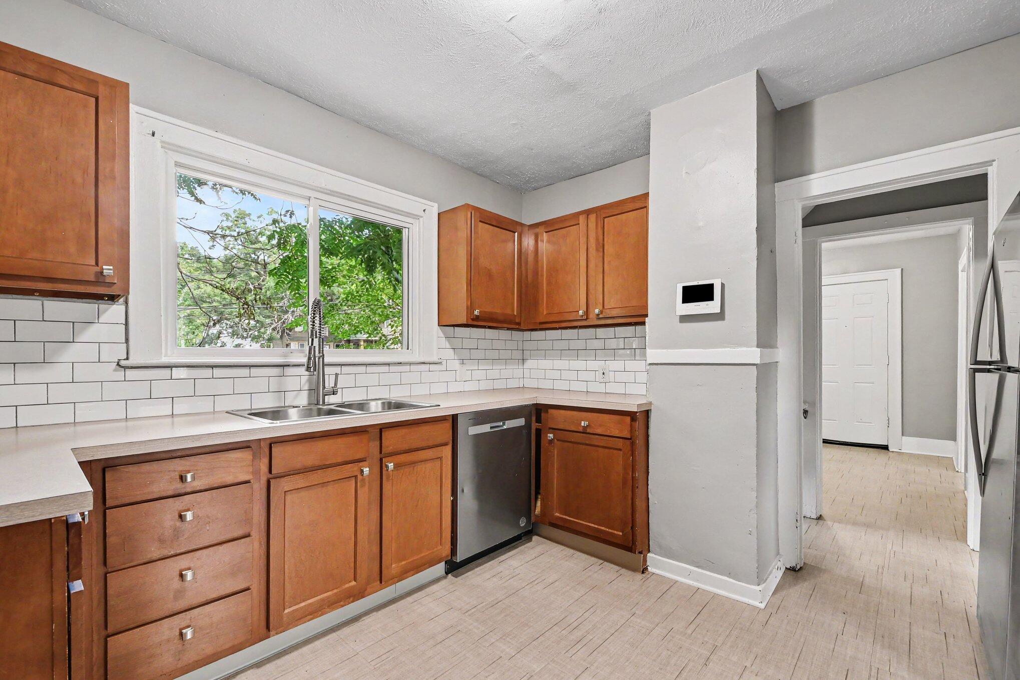 1735 Kalamazoo Avenue SE Grand Rapids MI 49507