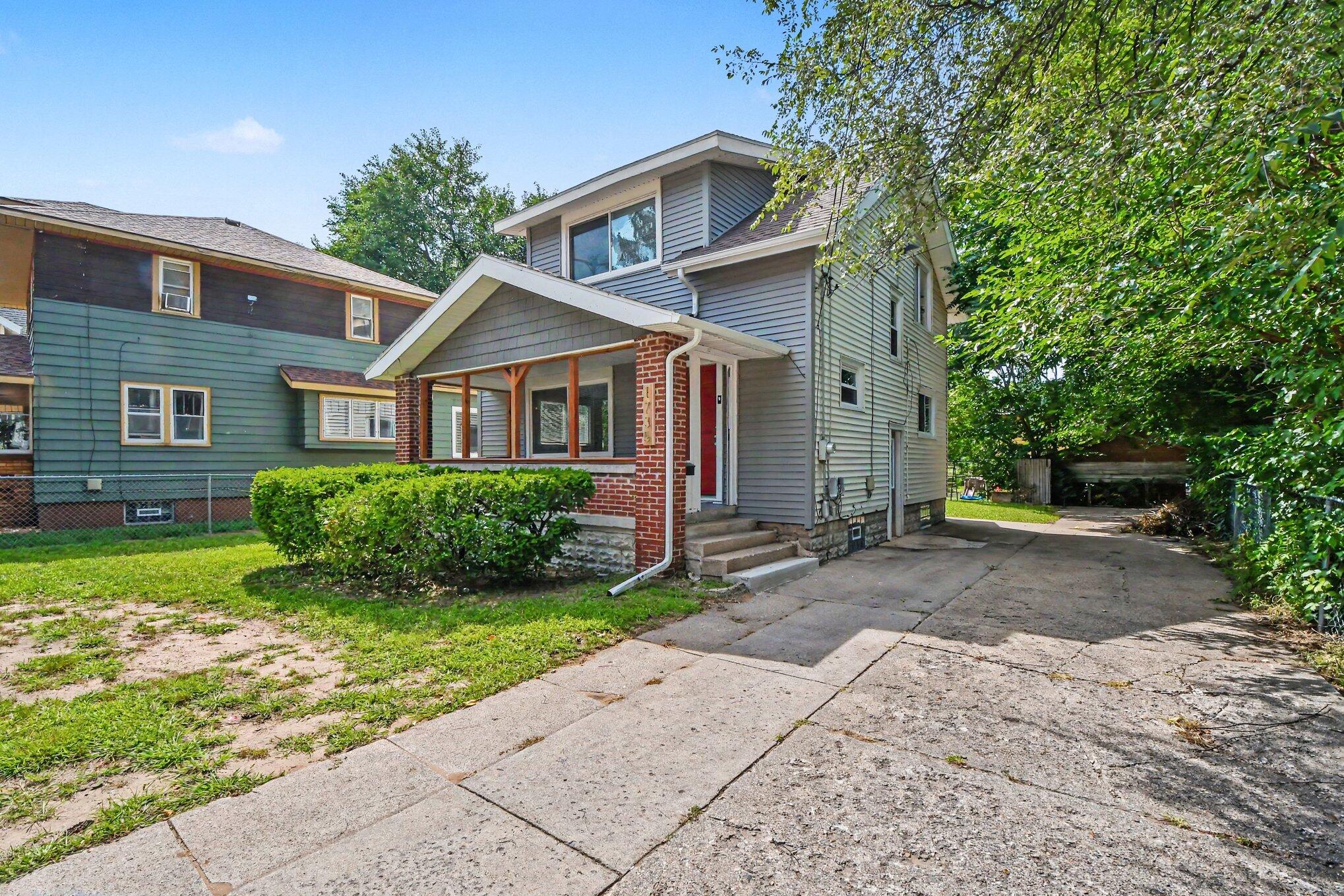 1735 Kalamazoo Avenue SE Grand Rapids MI 49507