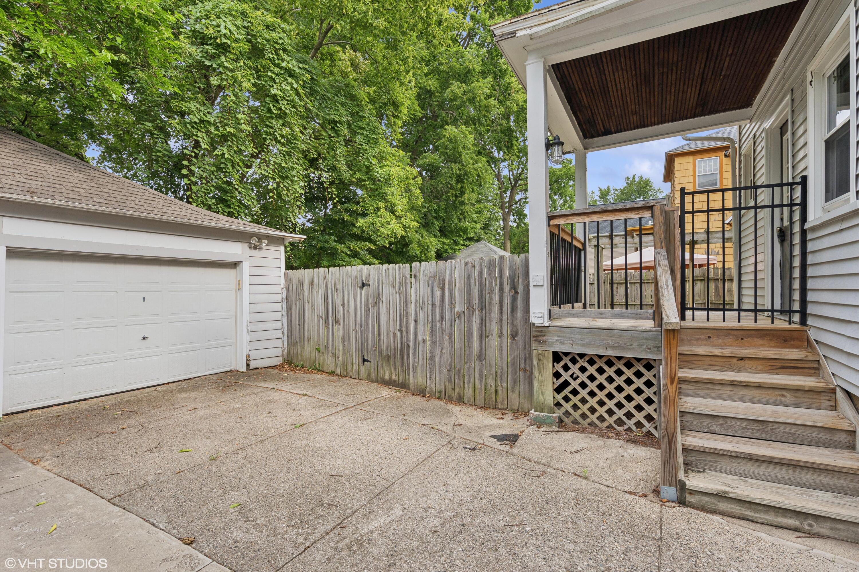 715 Gladstone Drive SE East Grand Rapids MI 49506
