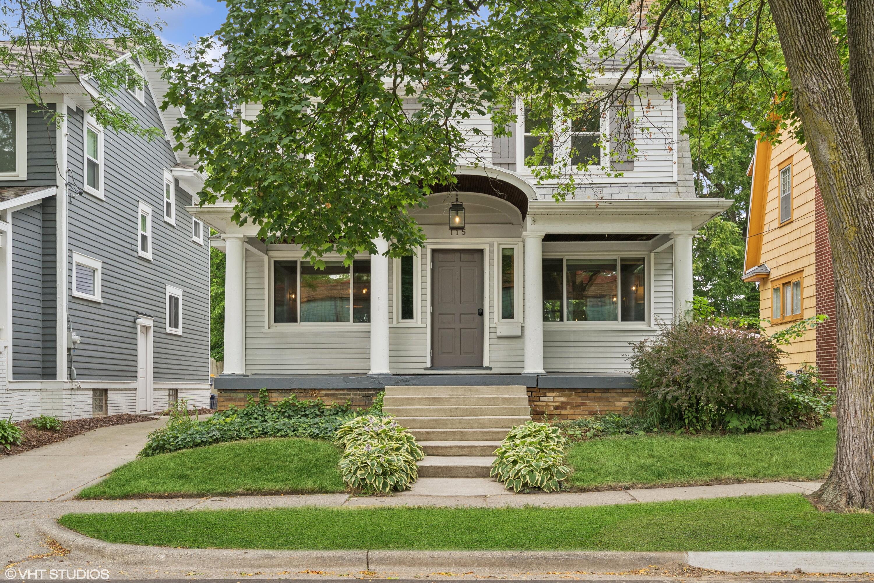 715 Gladstone Drive SE East Grand Rapids MI 49506