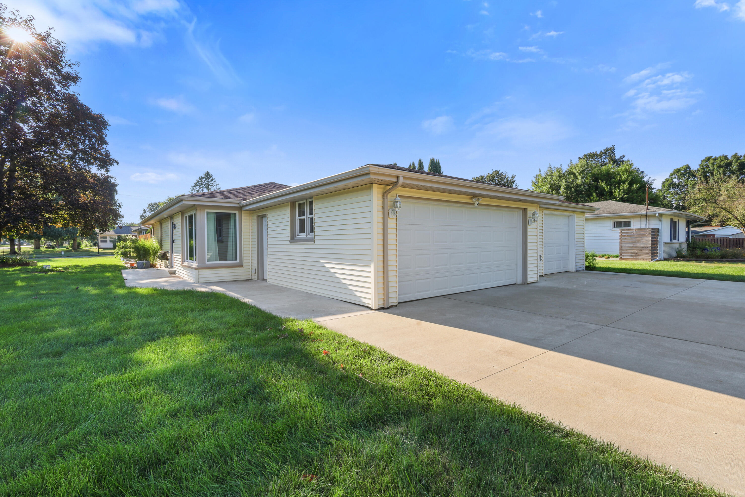 3695 Pinto Road Kalamazoo MI 49004