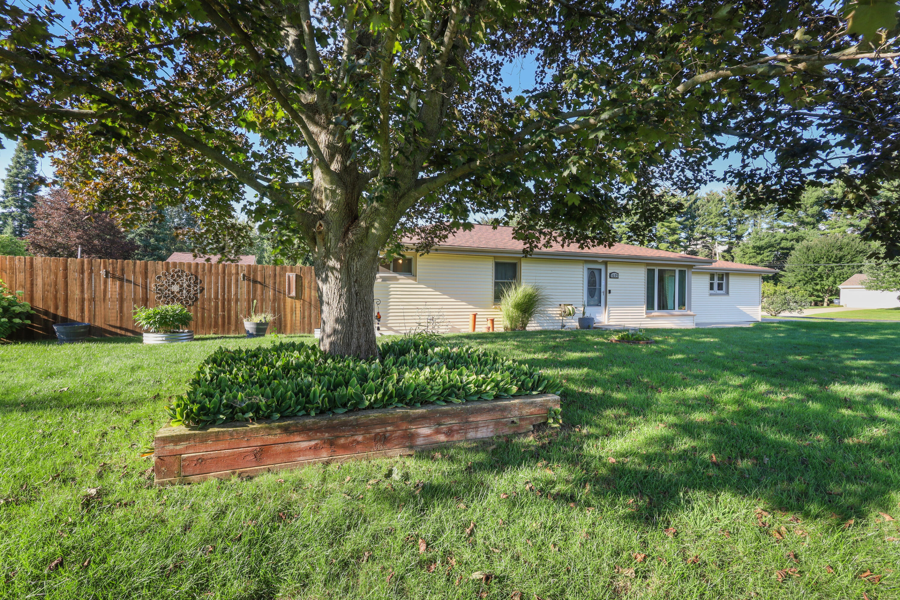 3695 Pinto Road Kalamazoo MI 49004