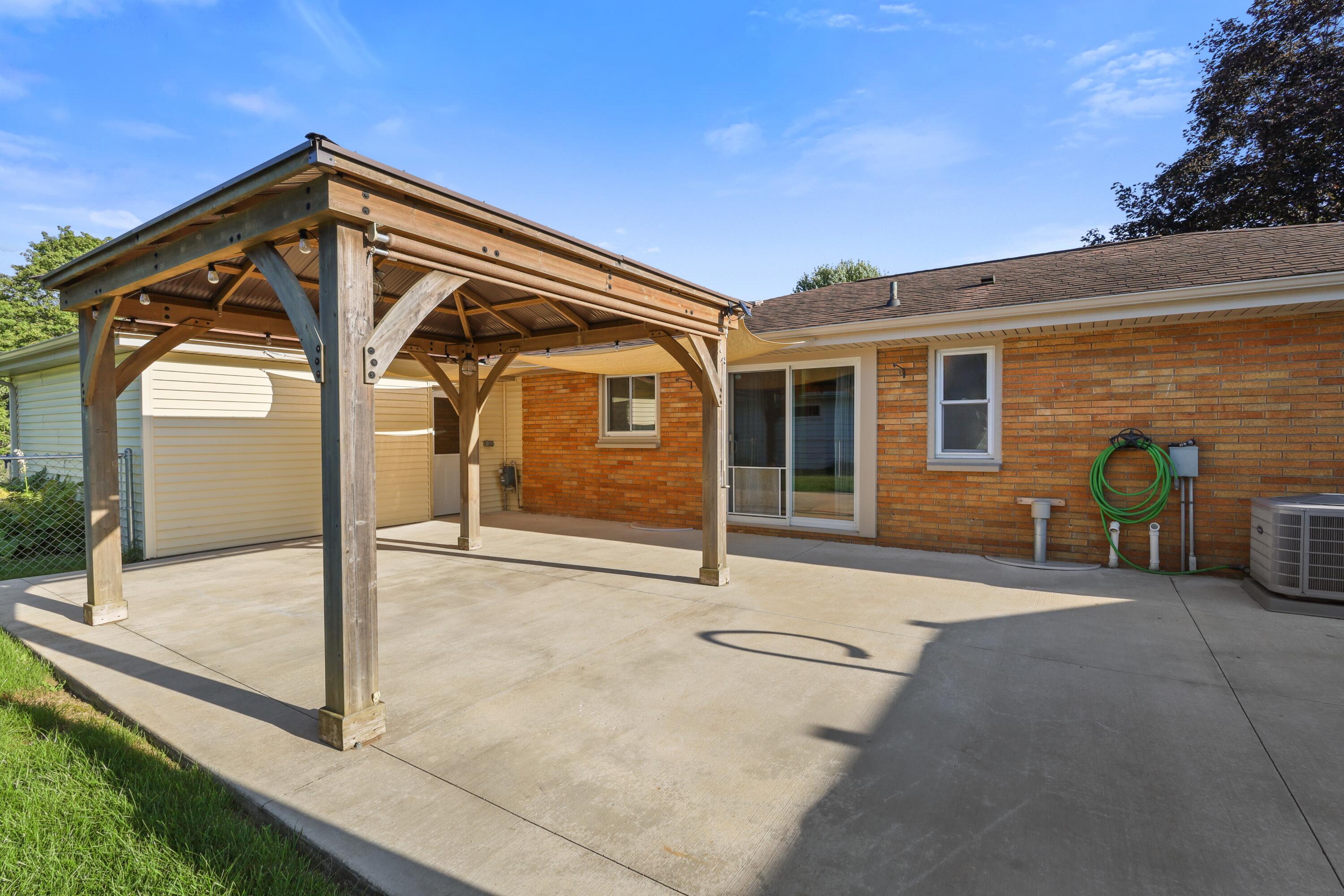 3695 Pinto Road Kalamazoo MI 49004