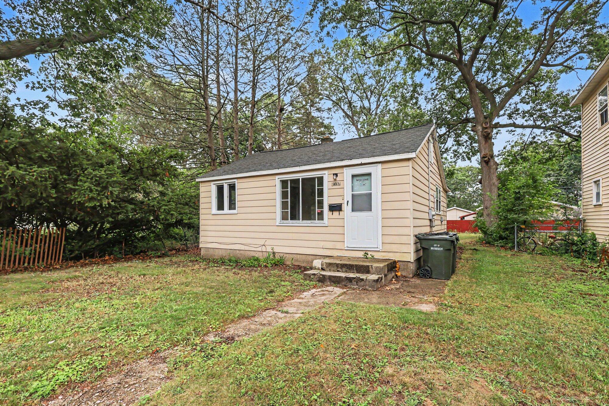 2337 Philo Avenue Muskegon MI 49441