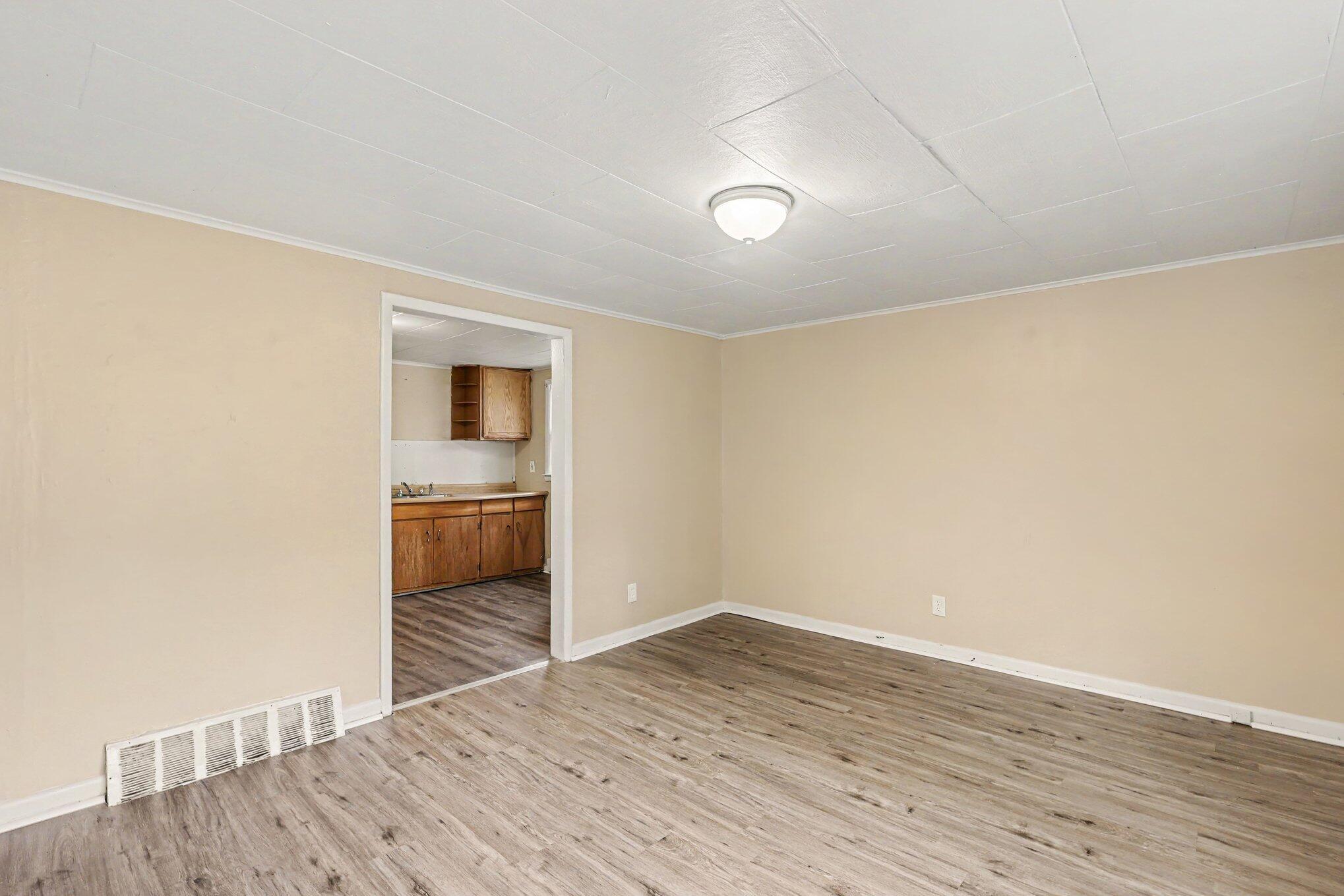 2337 Philo Avenue Muskegon MI 49441