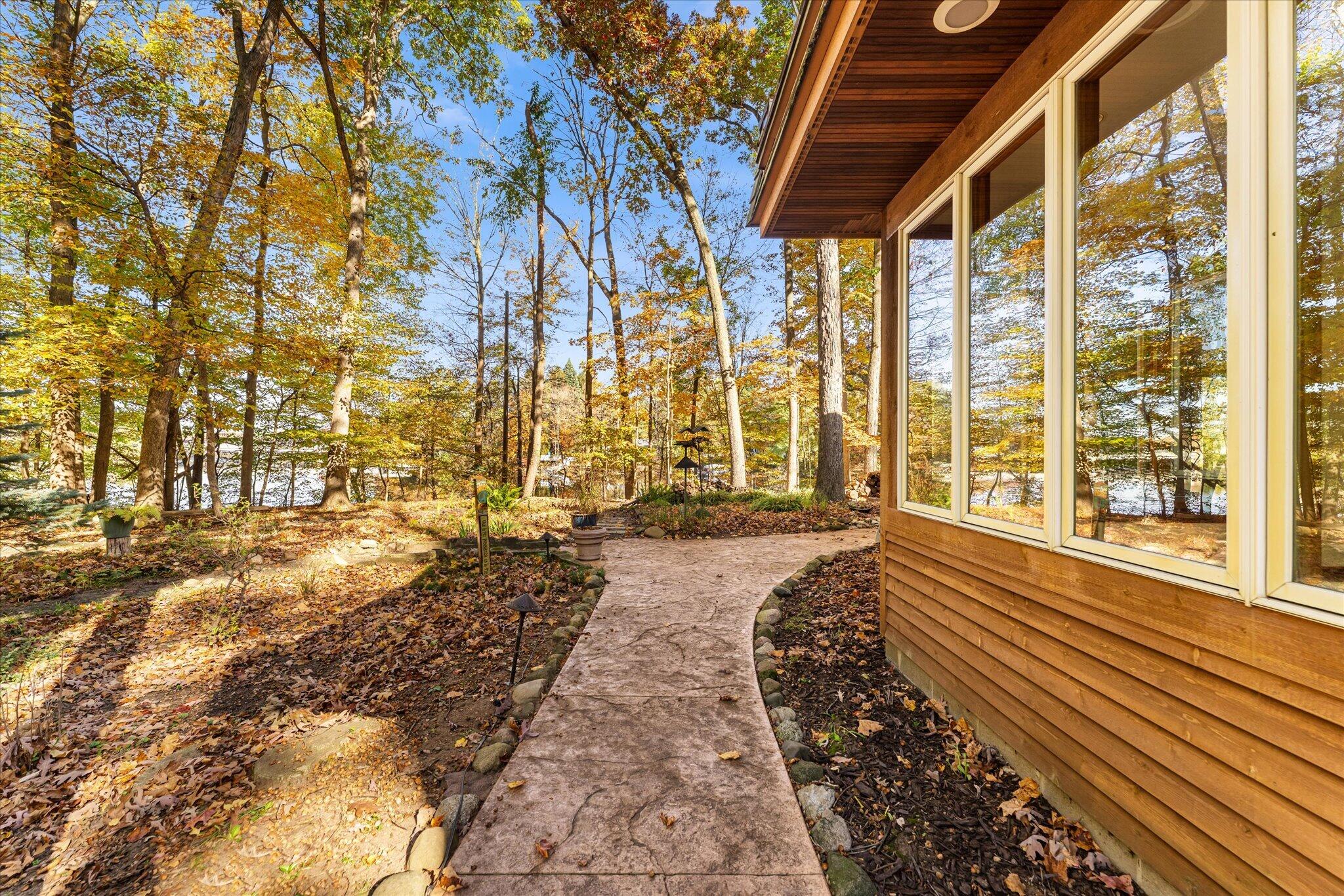 7792 Thornapple Bayou Drive SE Grand Rapids MI 49512
