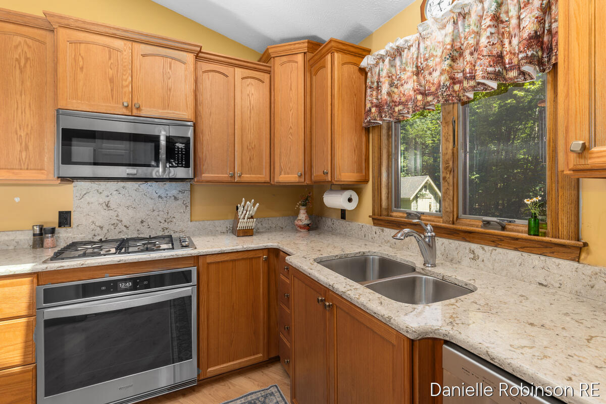 4260 Niles Avenue Holland MI 49424