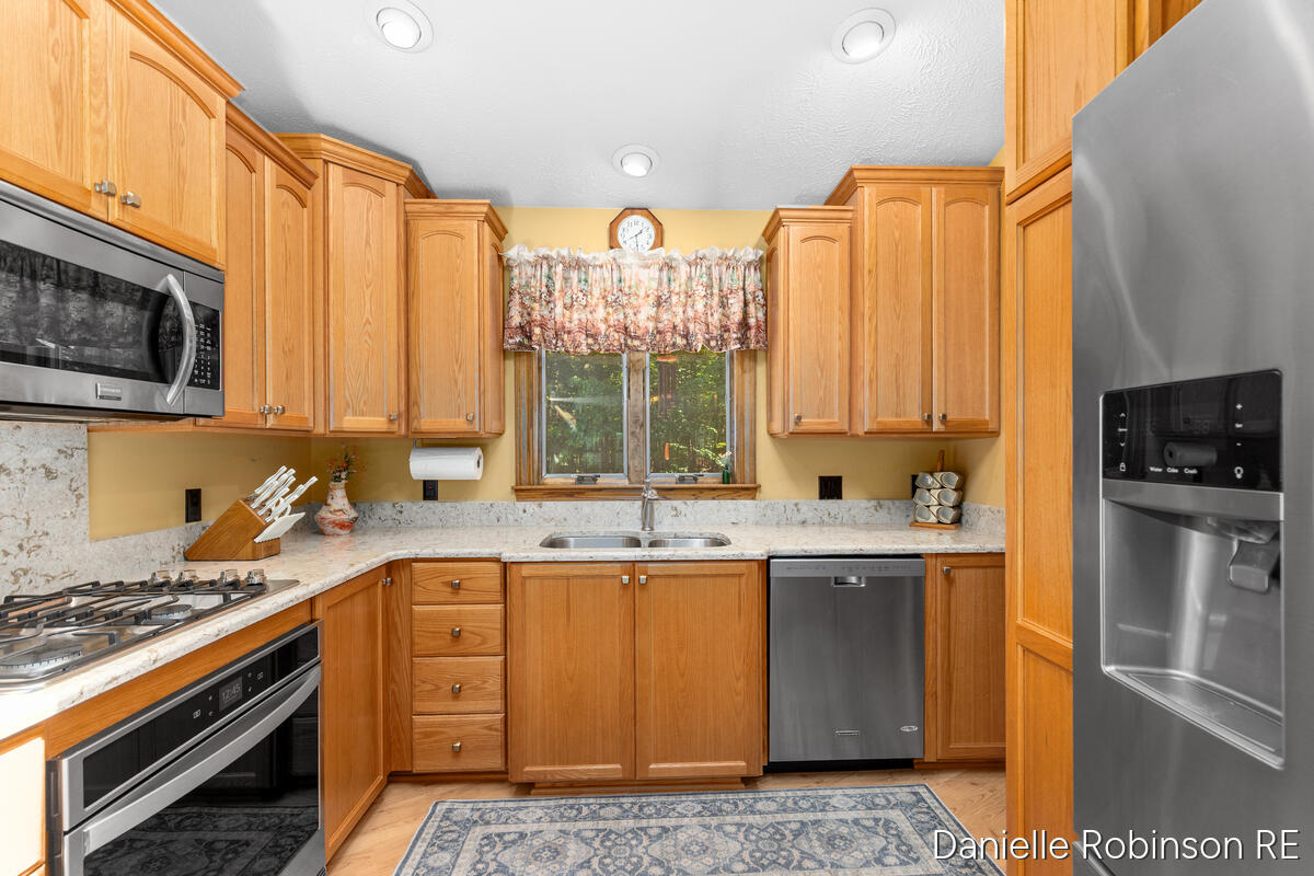 4260 Niles Avenue Holland MI 49424