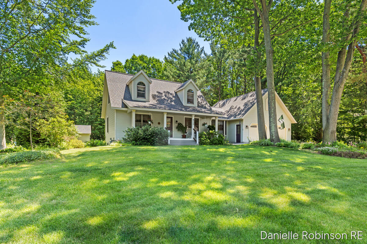 4260 Niles Avenue Holland MI 49424