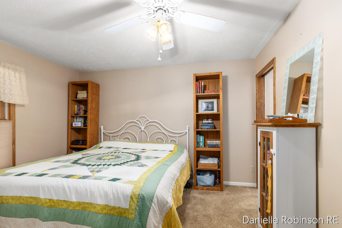 4260 Niles Avenue Holland MI 49424