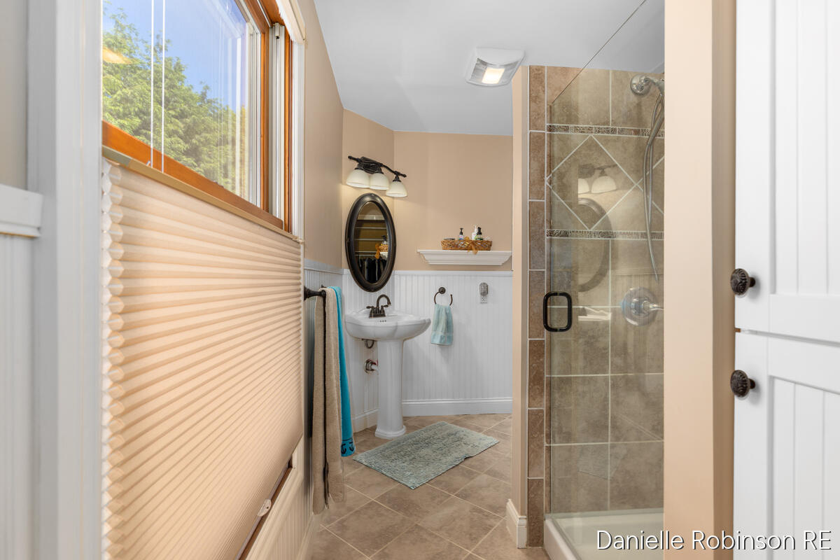 4260 Niles Avenue Holland MI 49424