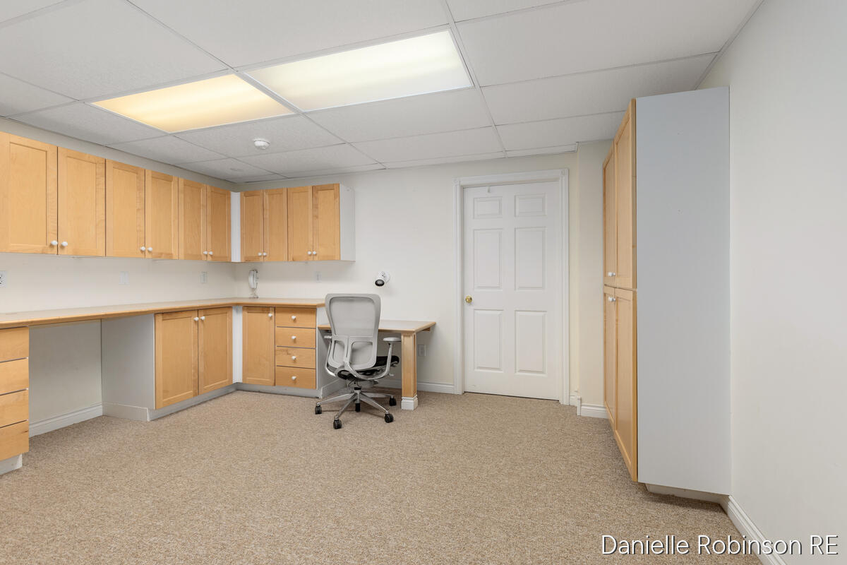 4260 Niles Avenue Holland MI 49424