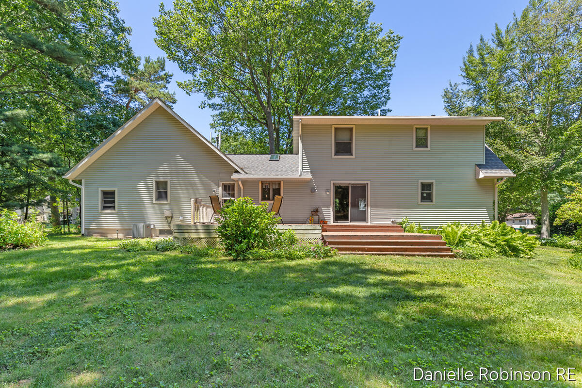4260 Niles Avenue Holland MI 49424